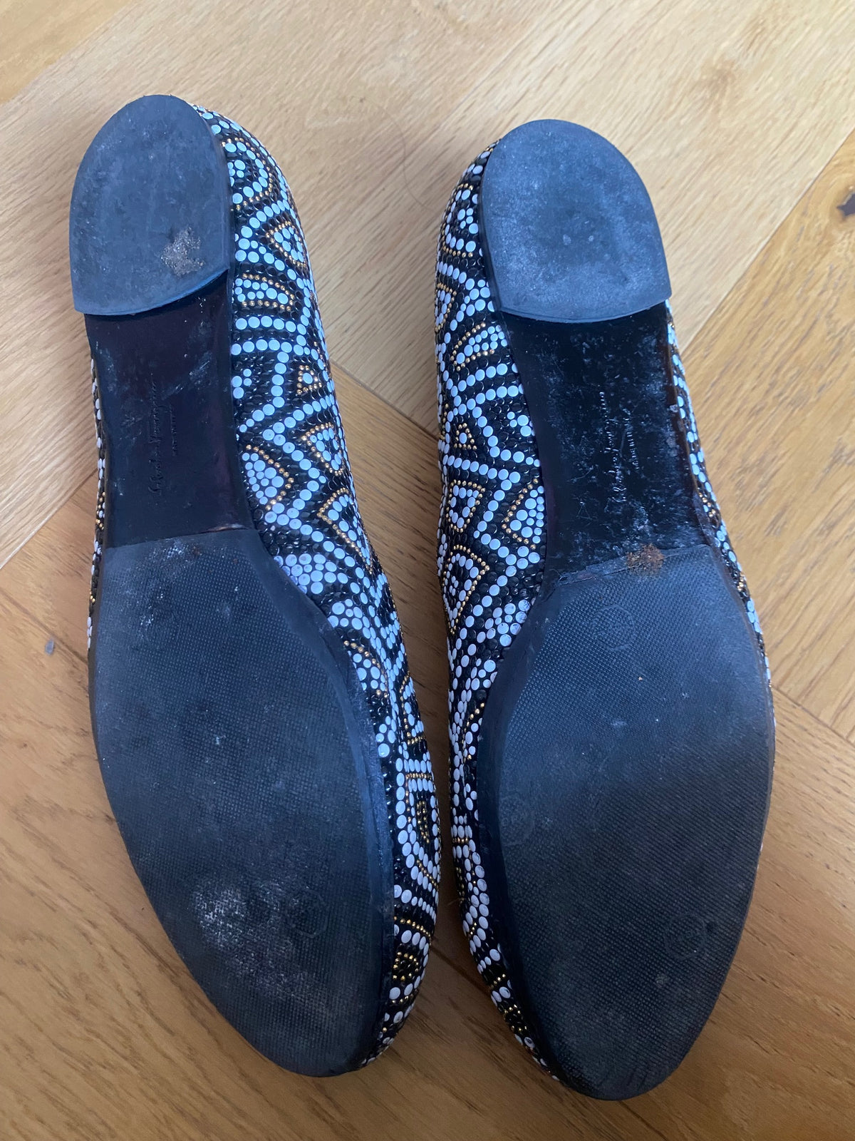 Black Salvatore Ferragamo Black Beaded Ballet Flats Size AU 9 Size