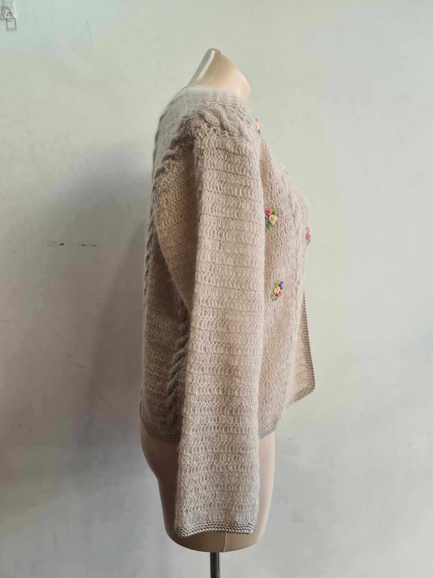 Vintage Elegant Beige Mohair Cardigan - size M