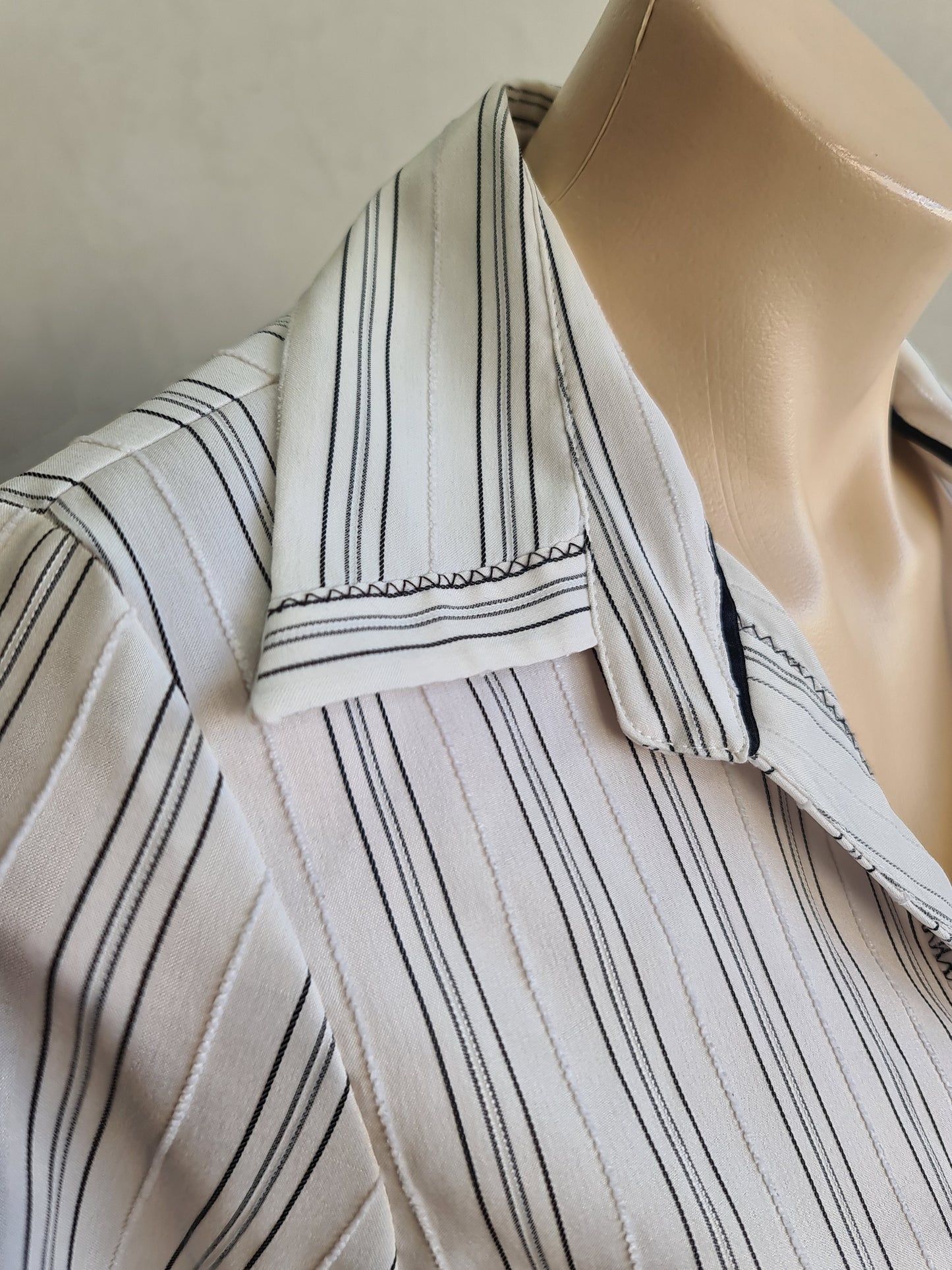 Anthea Crawford White with Black Stripe shirt - size 10