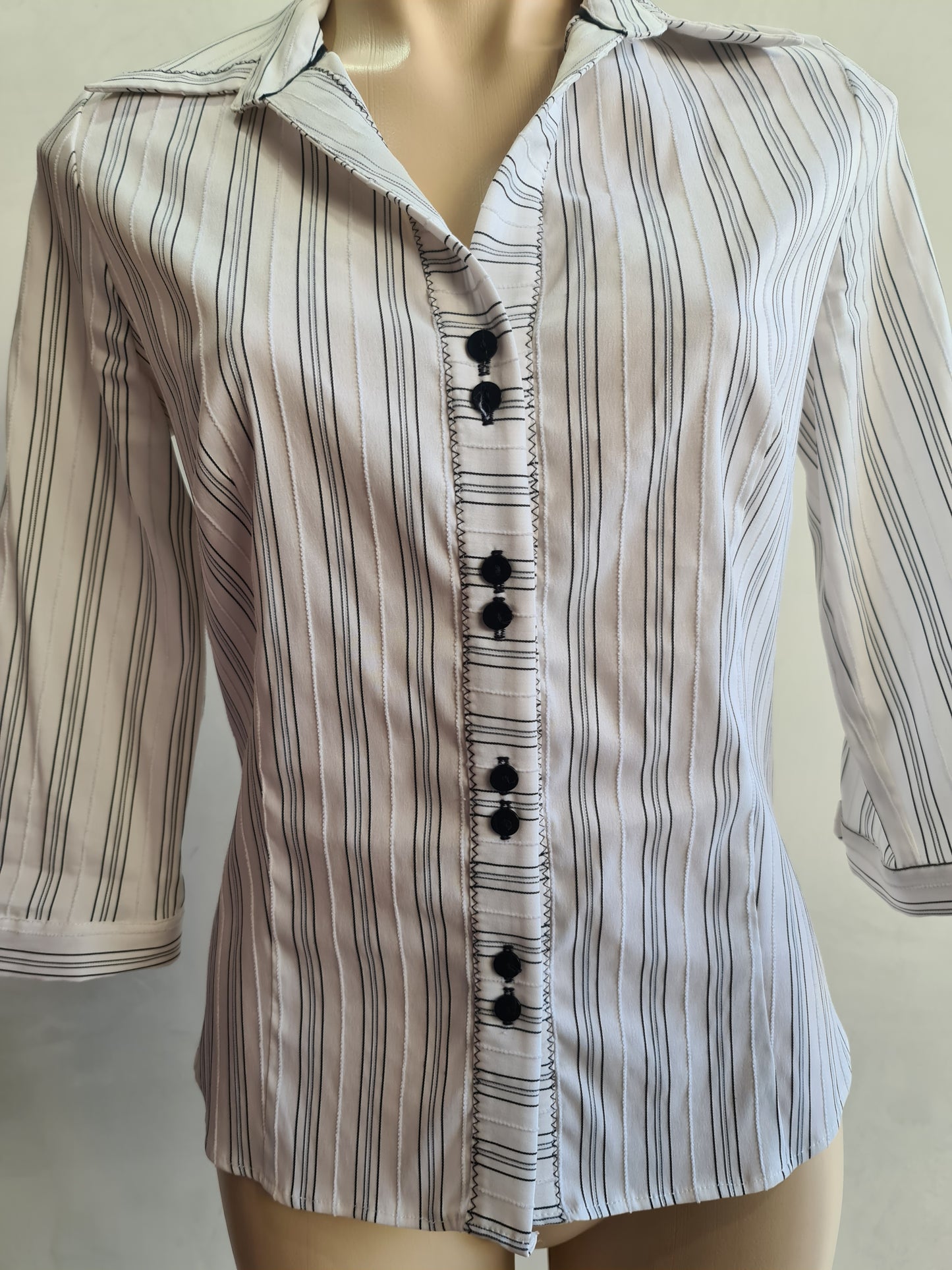 Anthea Crawford White with Black Stripe shirt - size 10