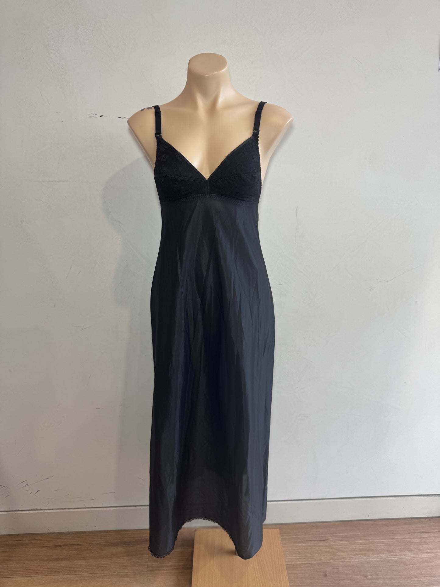 Vintage St. Michael’s bralet slip - size XS