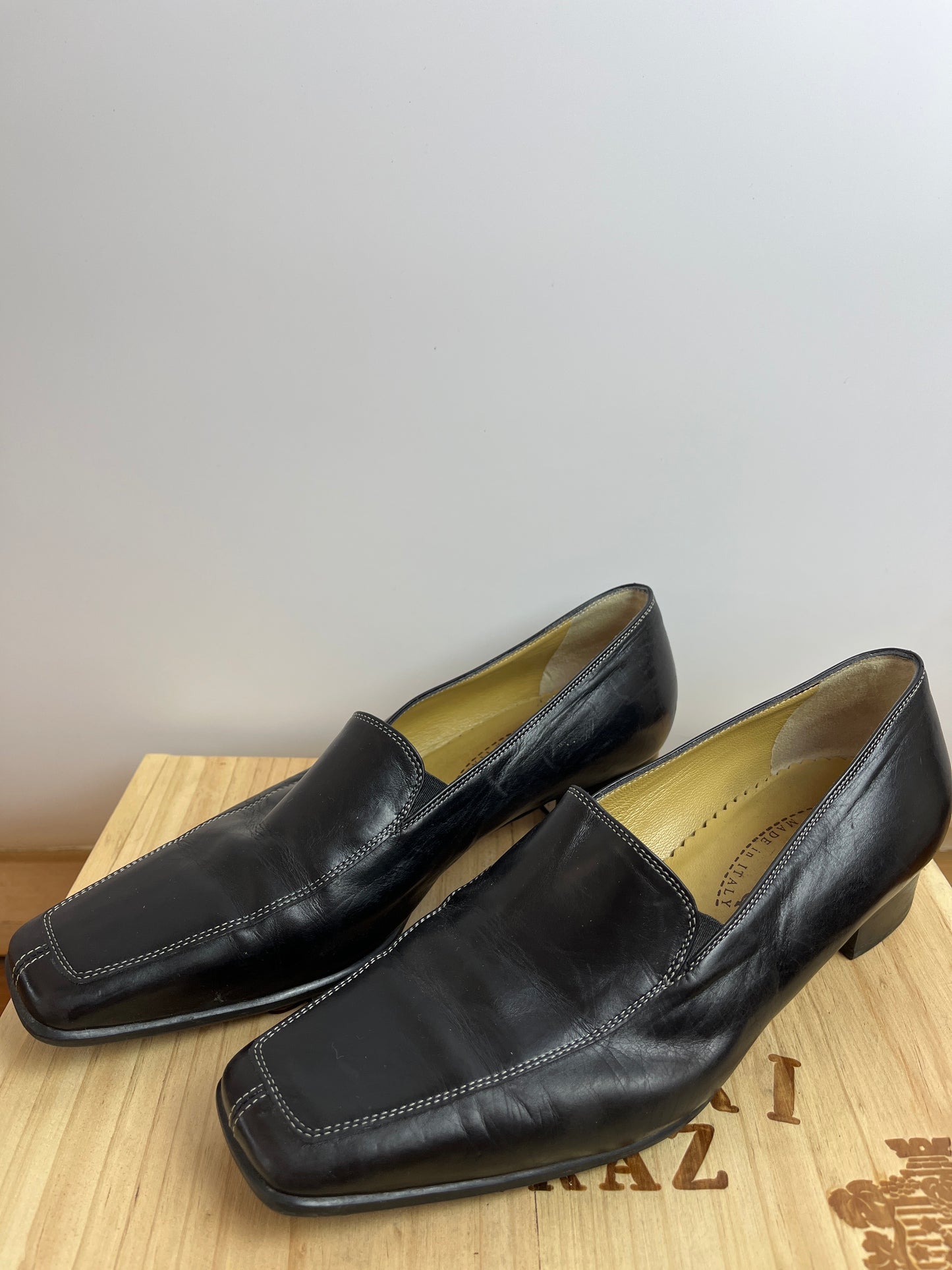 Vintage SACCHETTO TRIMOND Black Leather Mules Size 39.5