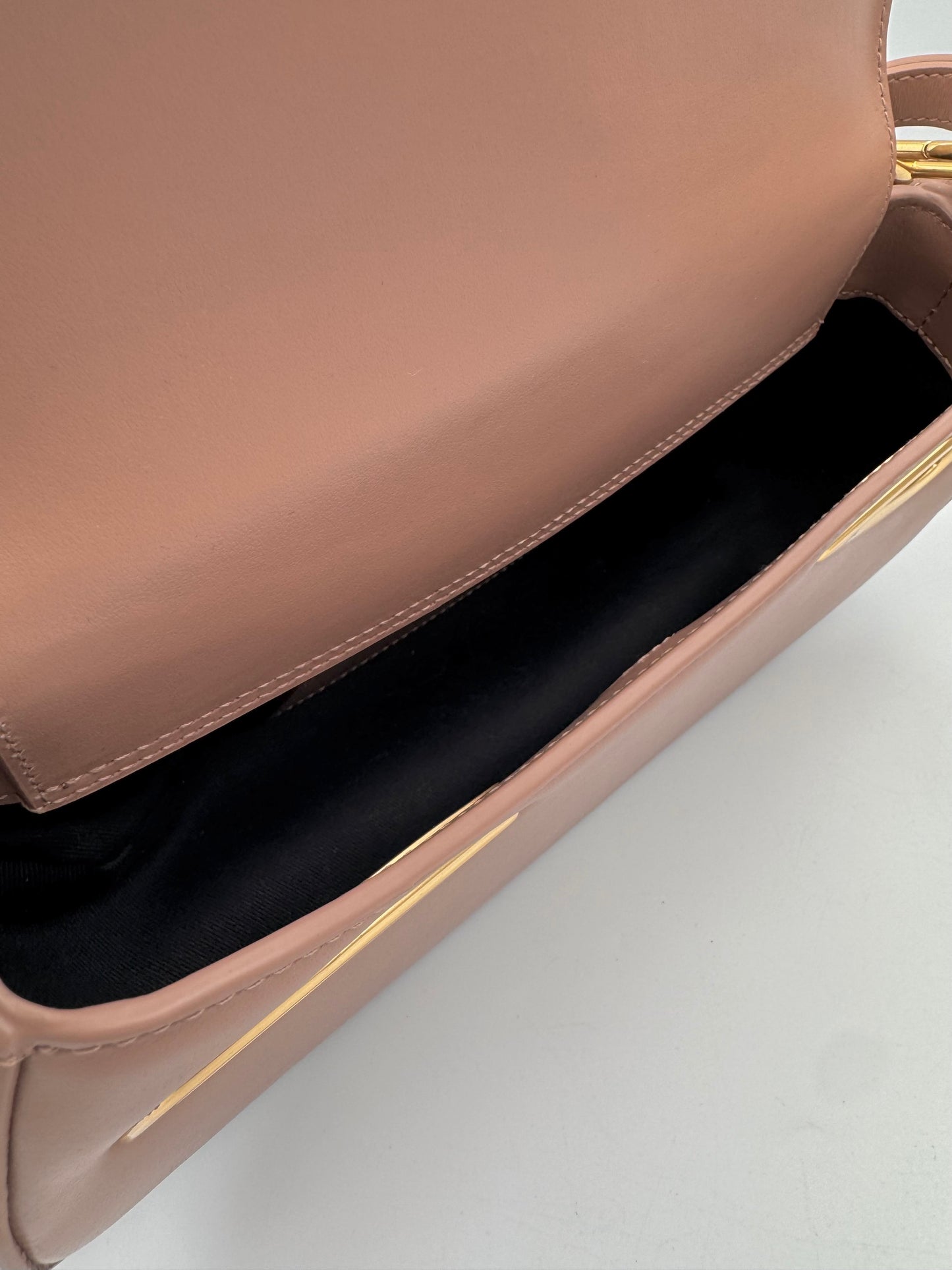 OFF-WHITE Clam Baguette Bag in Beige with Logo