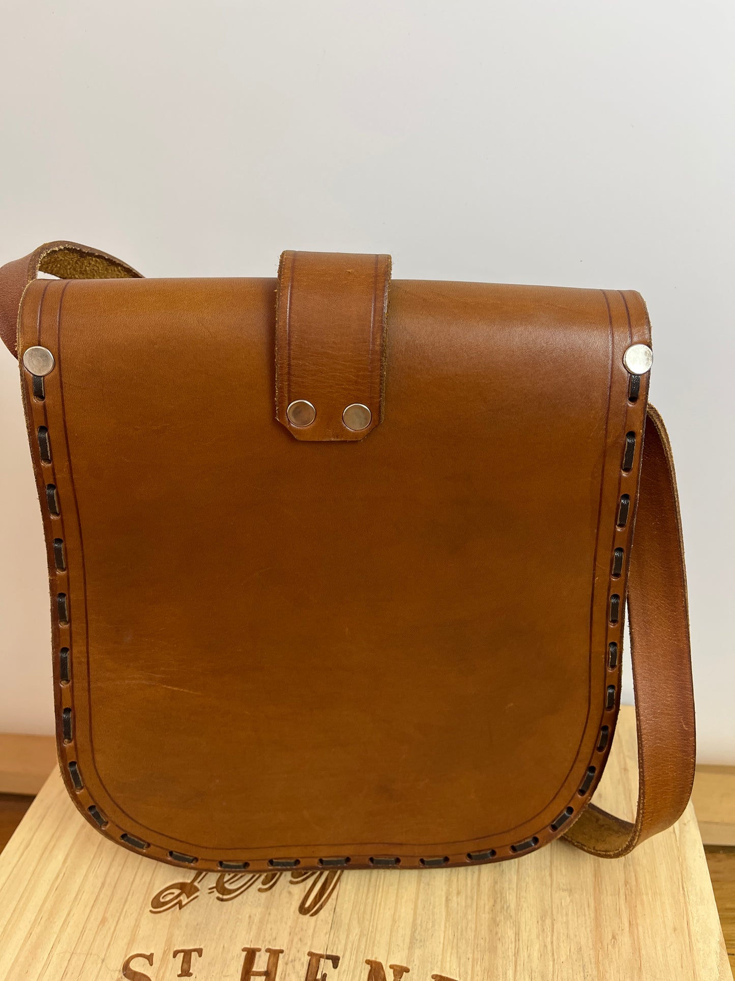 Vintage Tan Leather Shoulder Bag