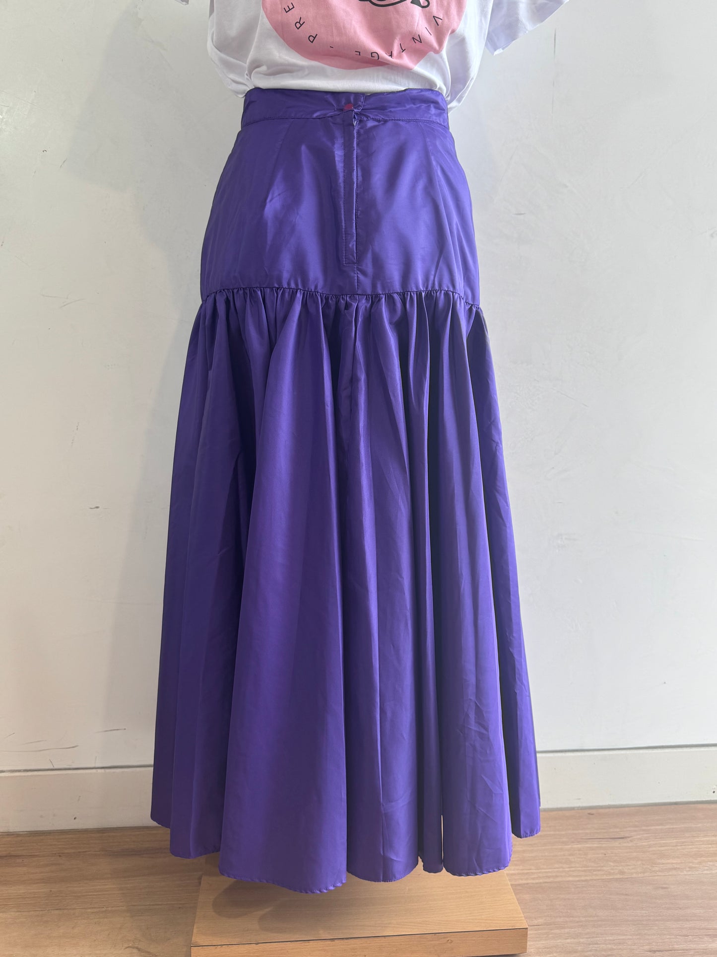 Vintage Anthea Crawford purple skirt