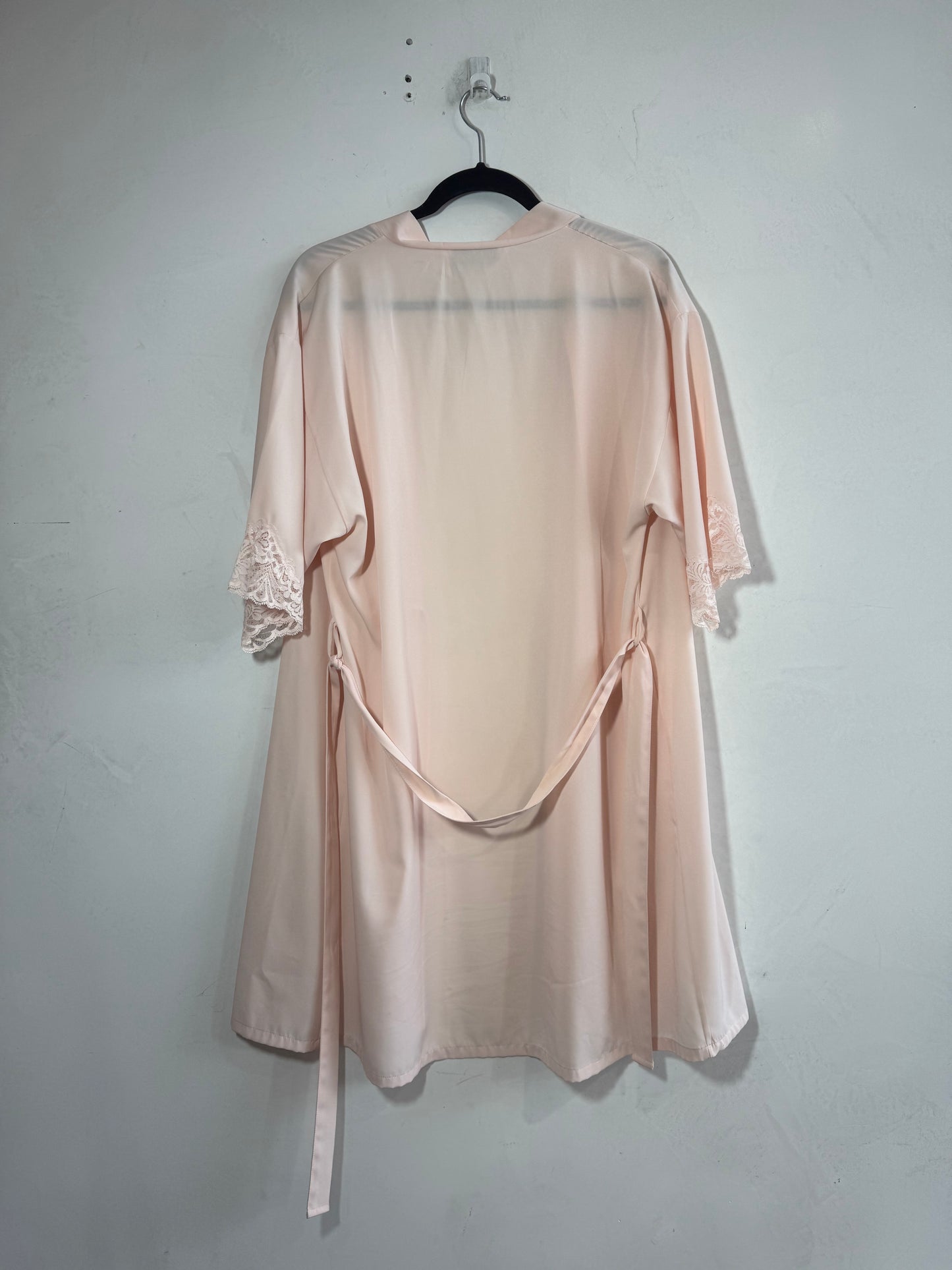 Vintage Diamond Cut Peach Robe
