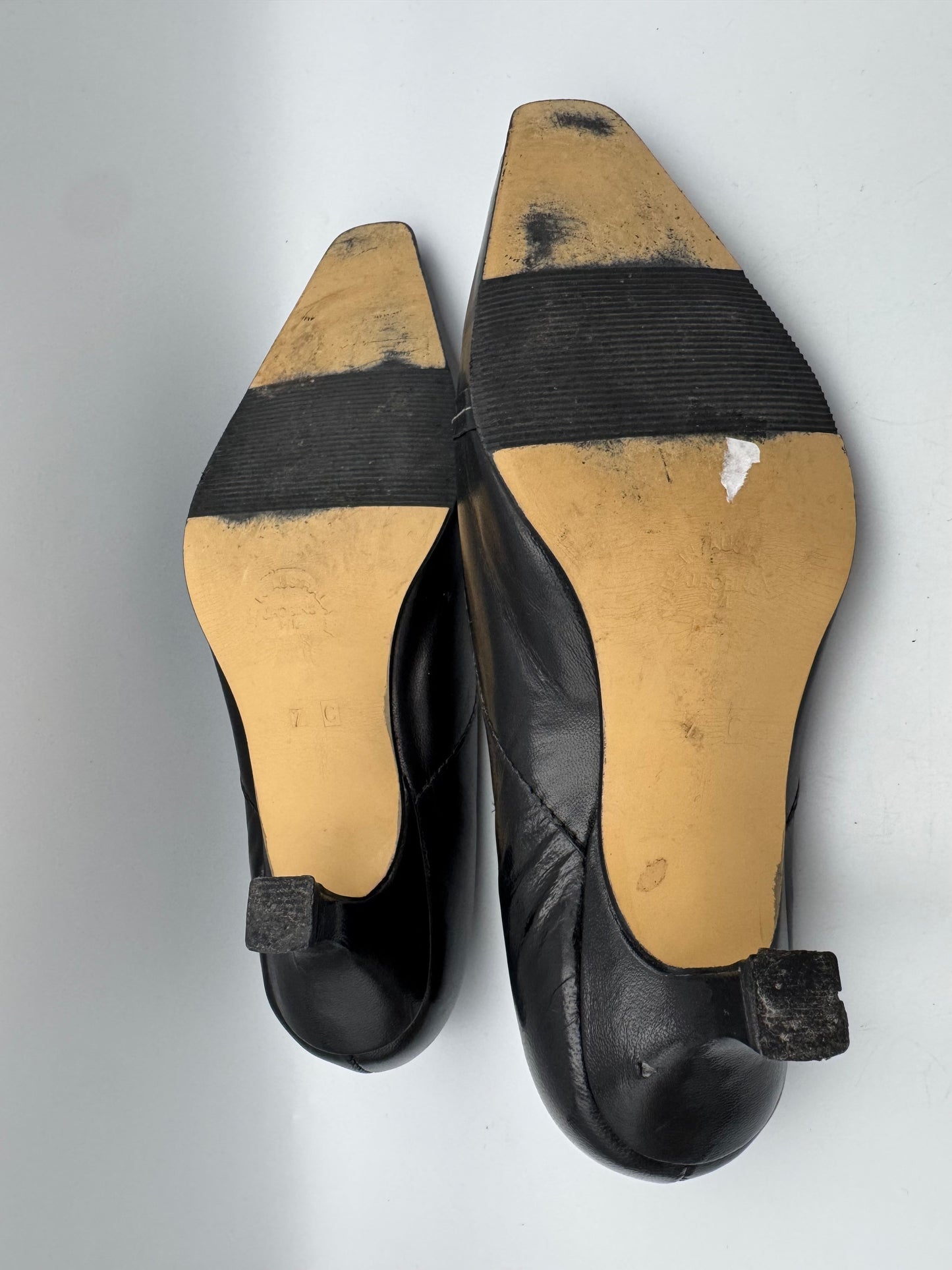 Vintage Easy Steps Black Pumps - size 7