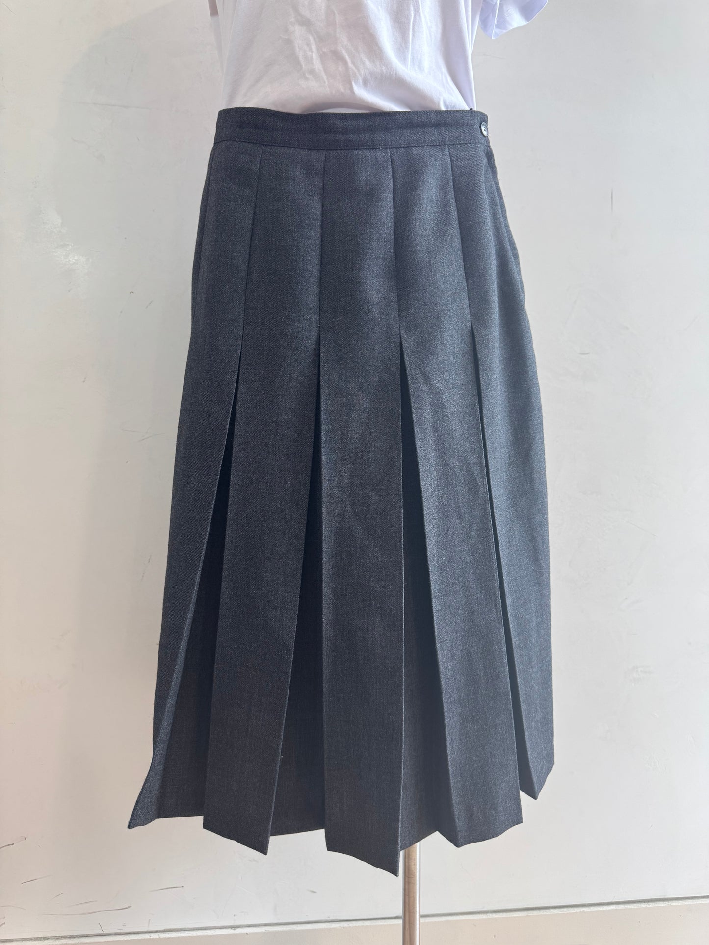 Vintage Aywon grey skirt - size L