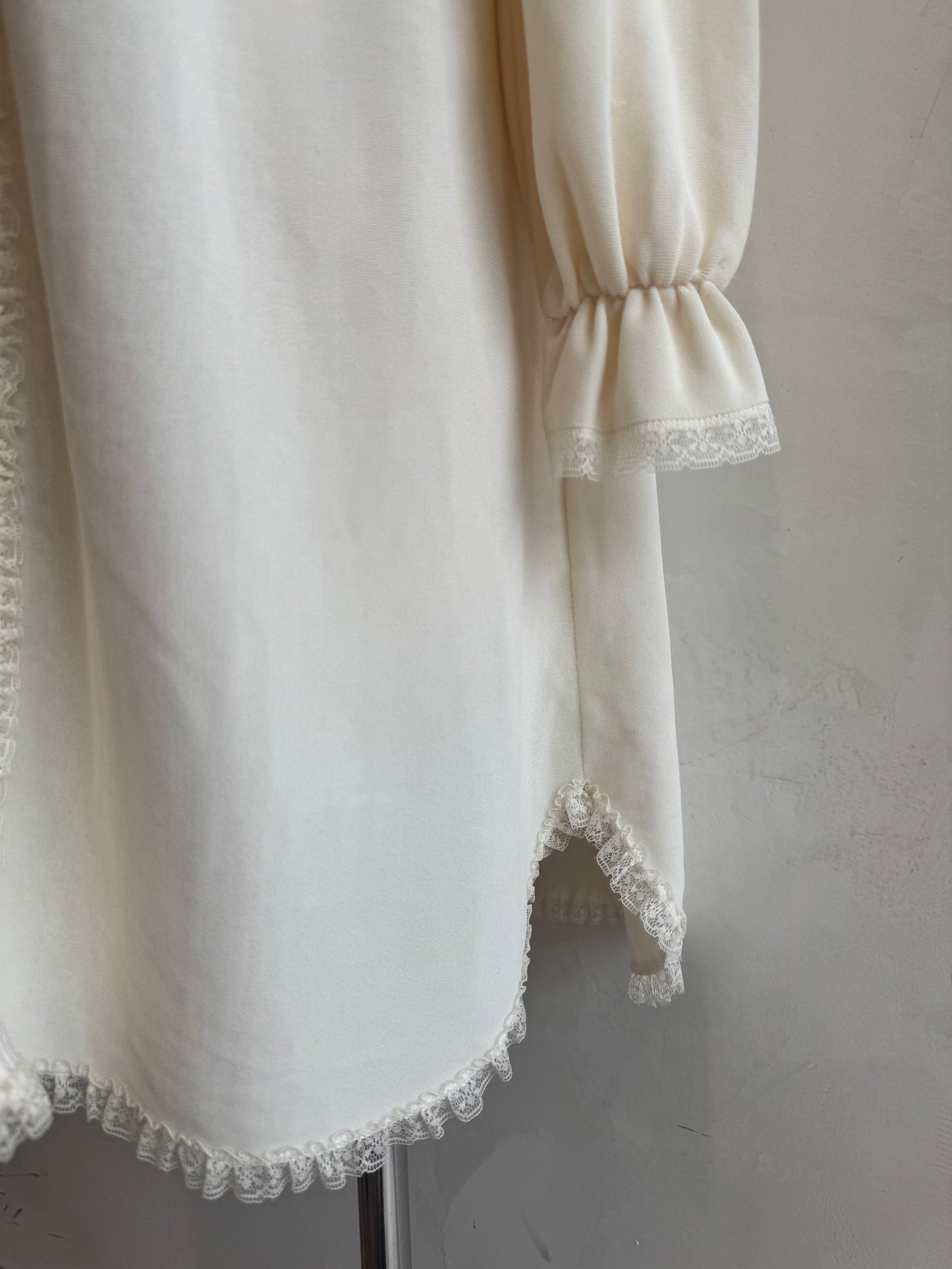 Vintage Diamond Cut beige bed Shirtdress