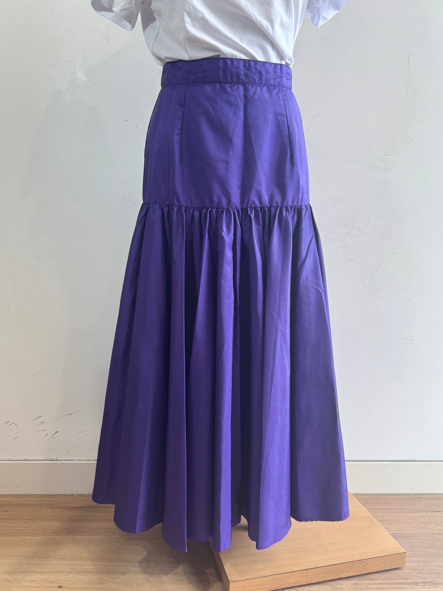 Vintage Anthea Crawford purple skirt