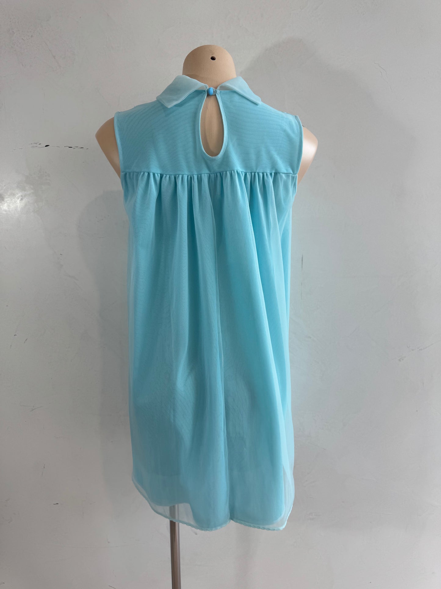Vintage 50s baby blue mini dressing gown