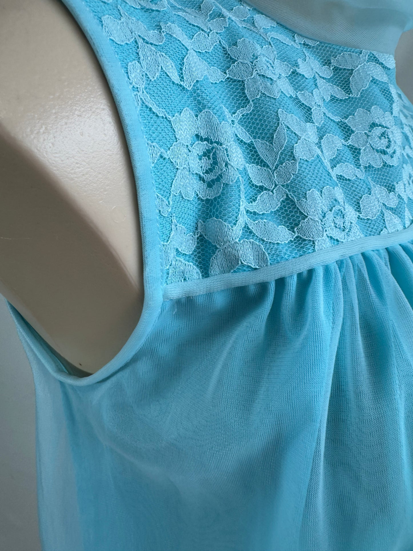 Vintage 50s baby blue mini dressing gown