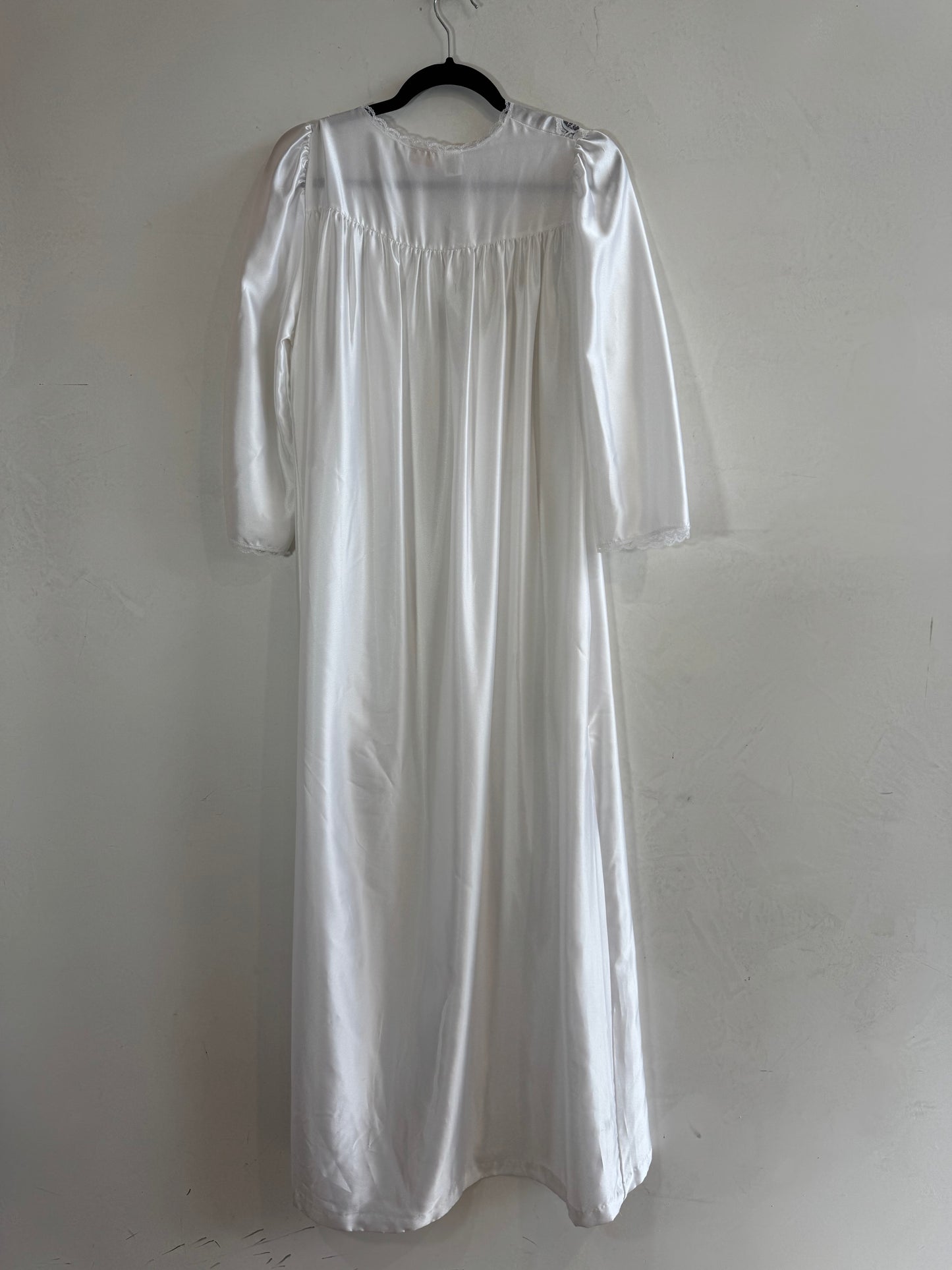 Vintage Barbizon white maxi robe - size S