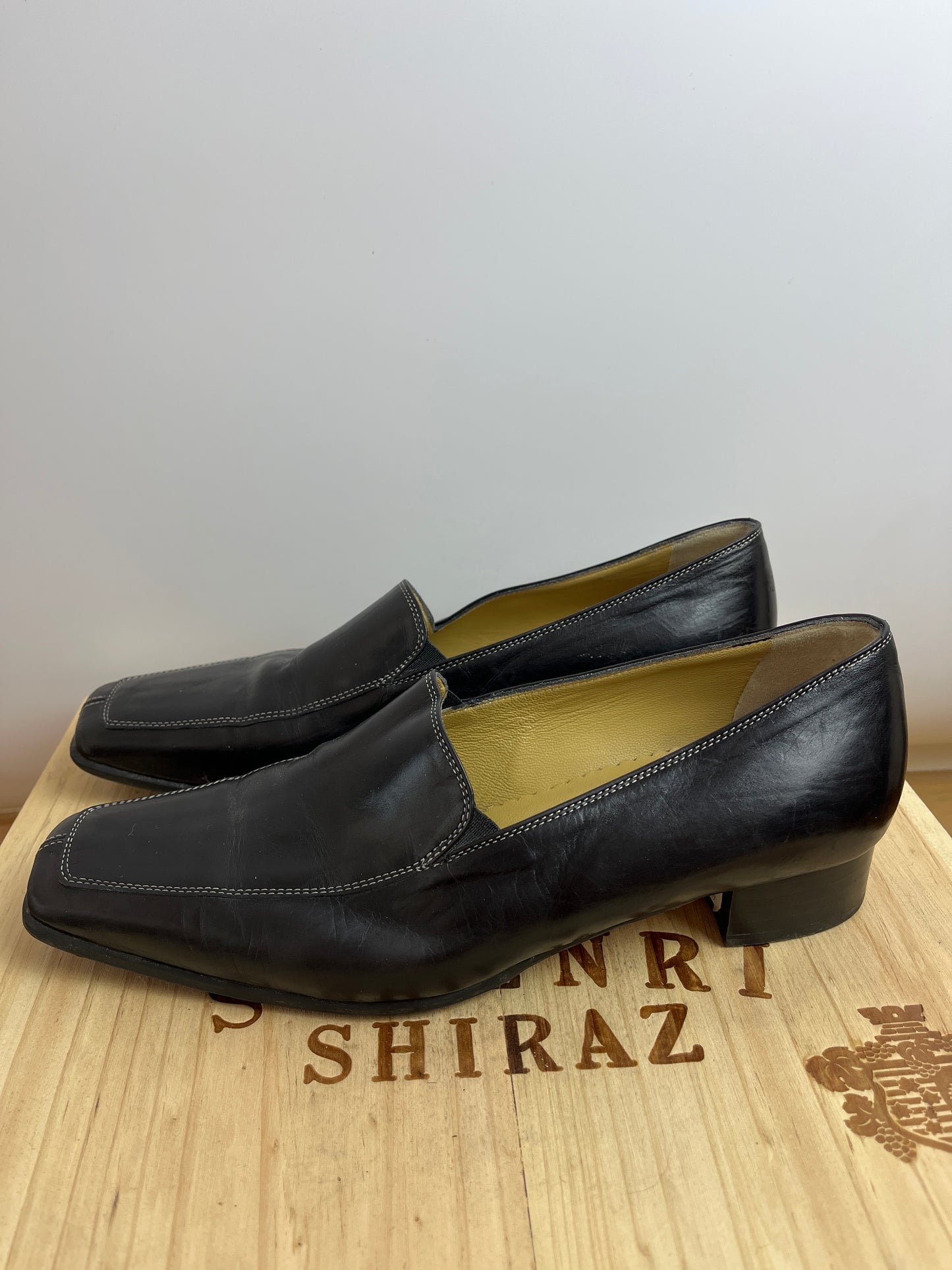 Vintage SACCHETTO TRIMOND Black Leather Mules Size 39.5