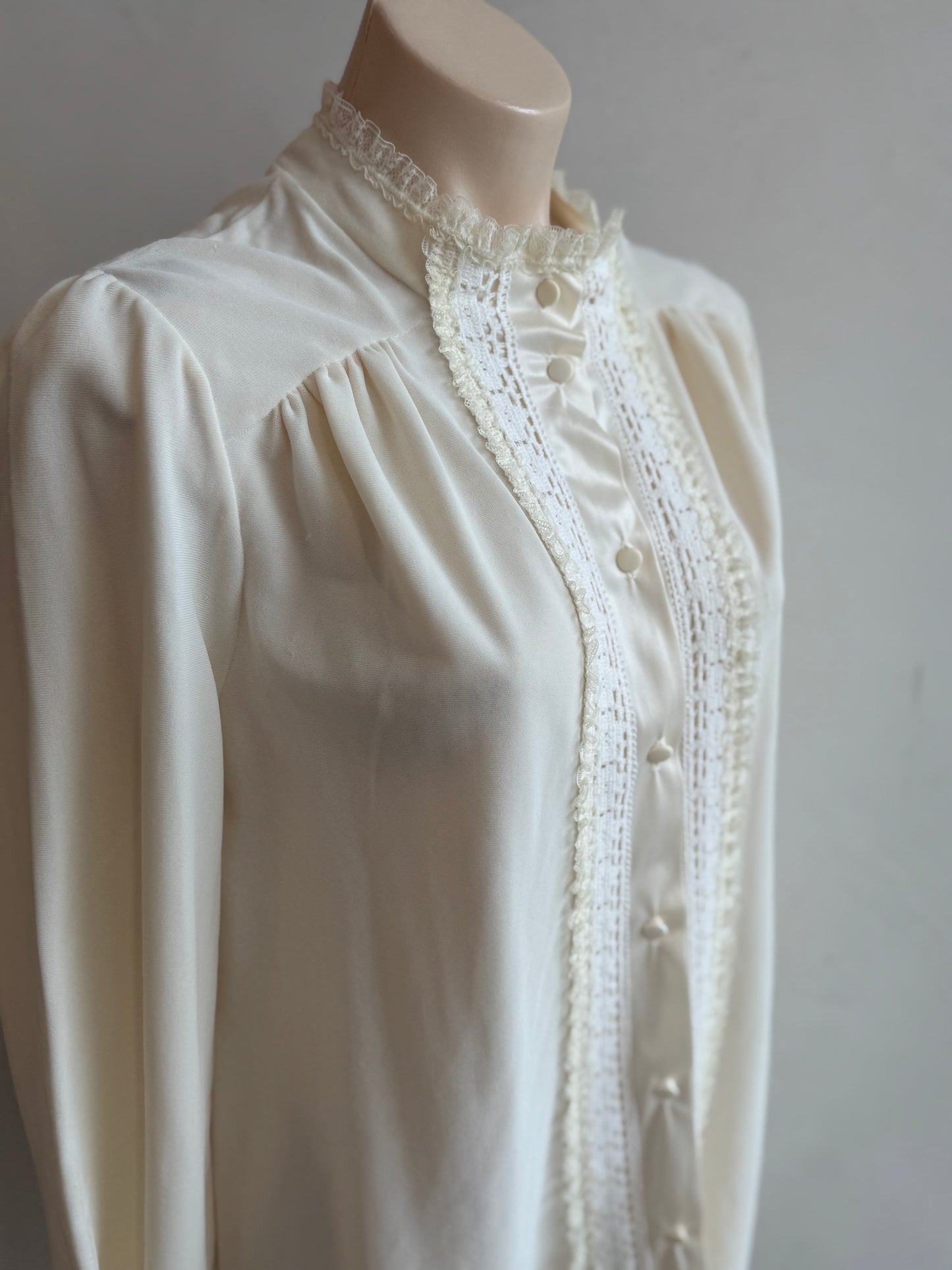 Vintage Diamond Cut beige bed Shirtdress