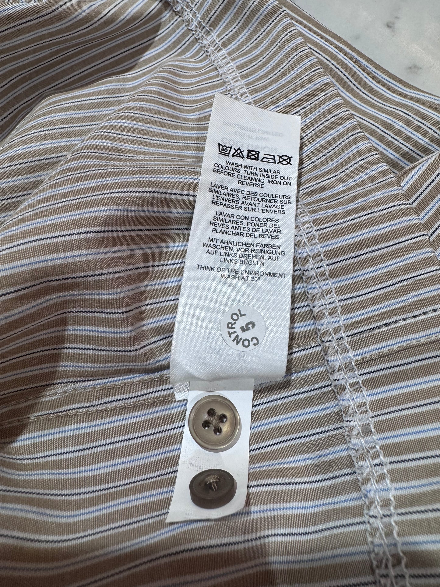 Collusion beige Upcycled Tang Shirt - size L