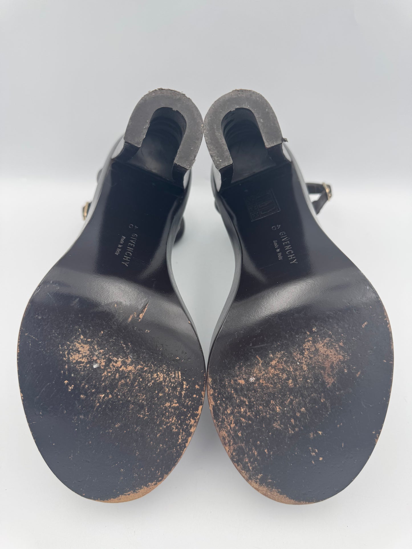 GIVENCHY SANDALS size 40