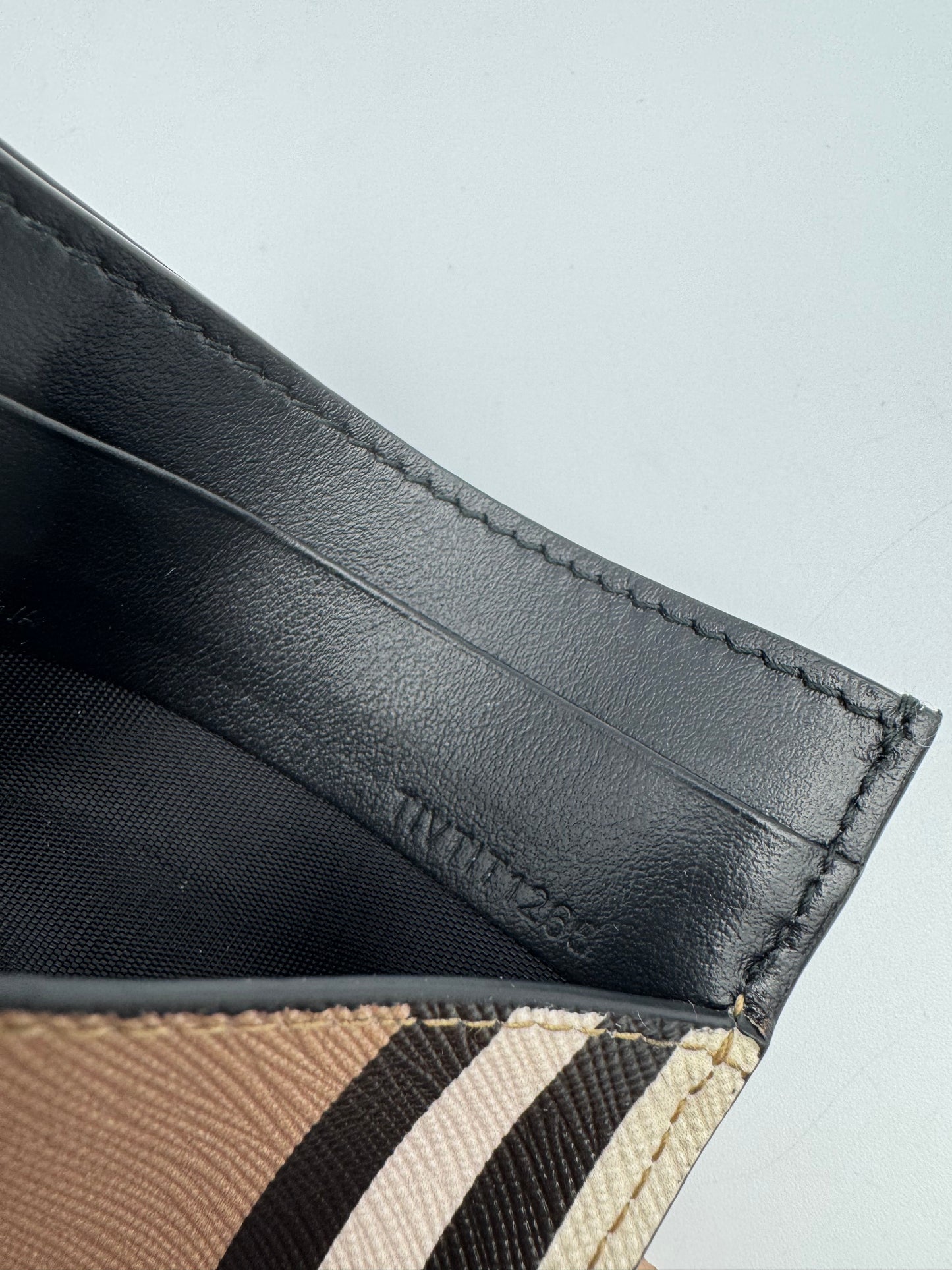 BURBERRY Card Holder BNWT