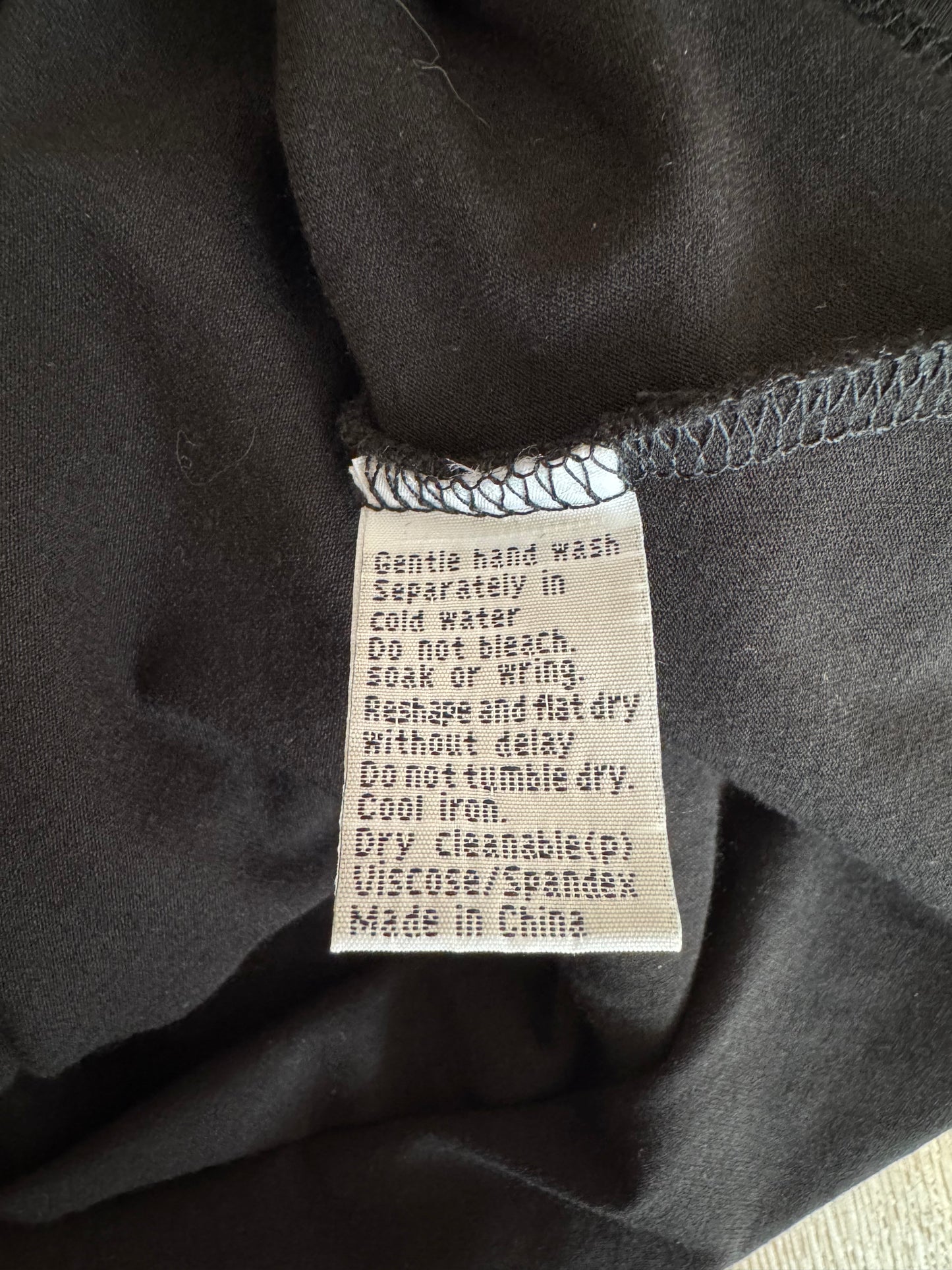 The works overlay top - size M