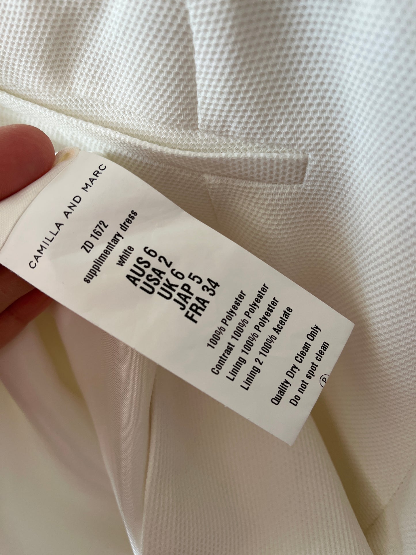 Camilla & Marc Sleeveless White Mini Dress Size 6