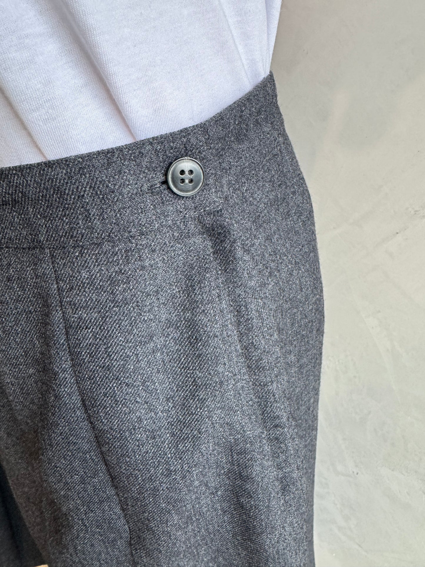 Vintage Aywon grey skirt - size L