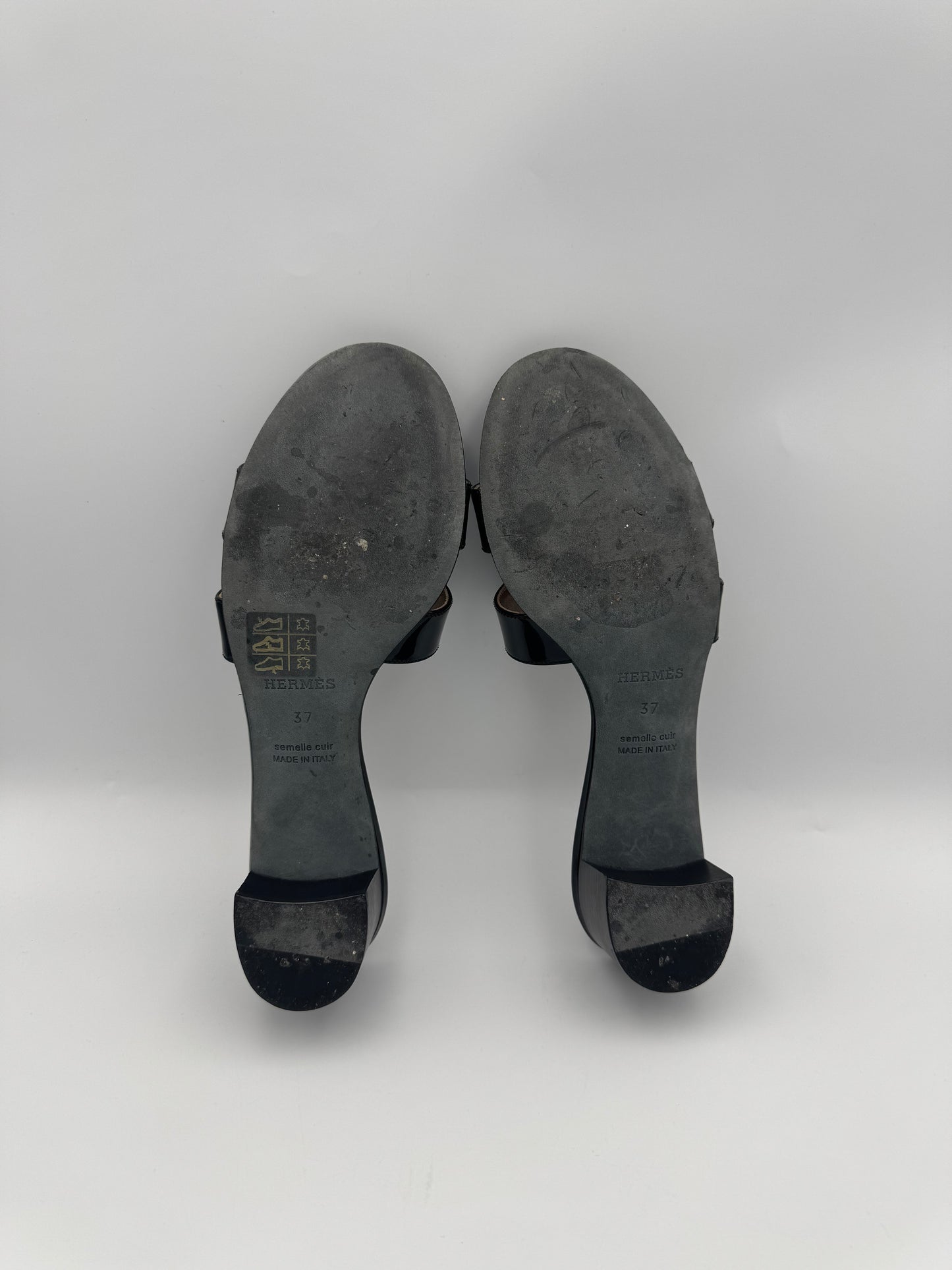 HERMES Oasis Black Sandal Size 37
