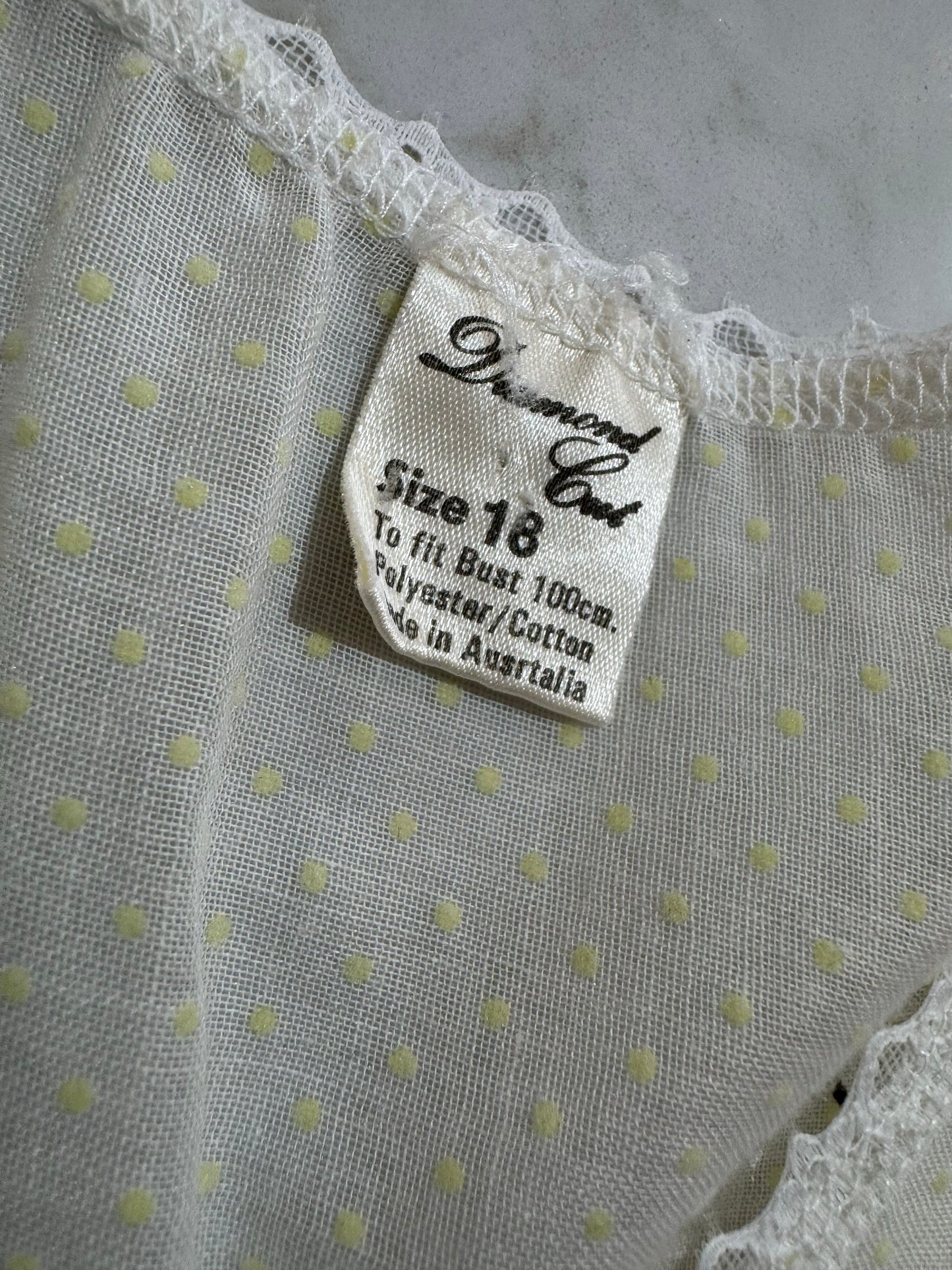 Vintage Diamond Cut Embroidered dress size M