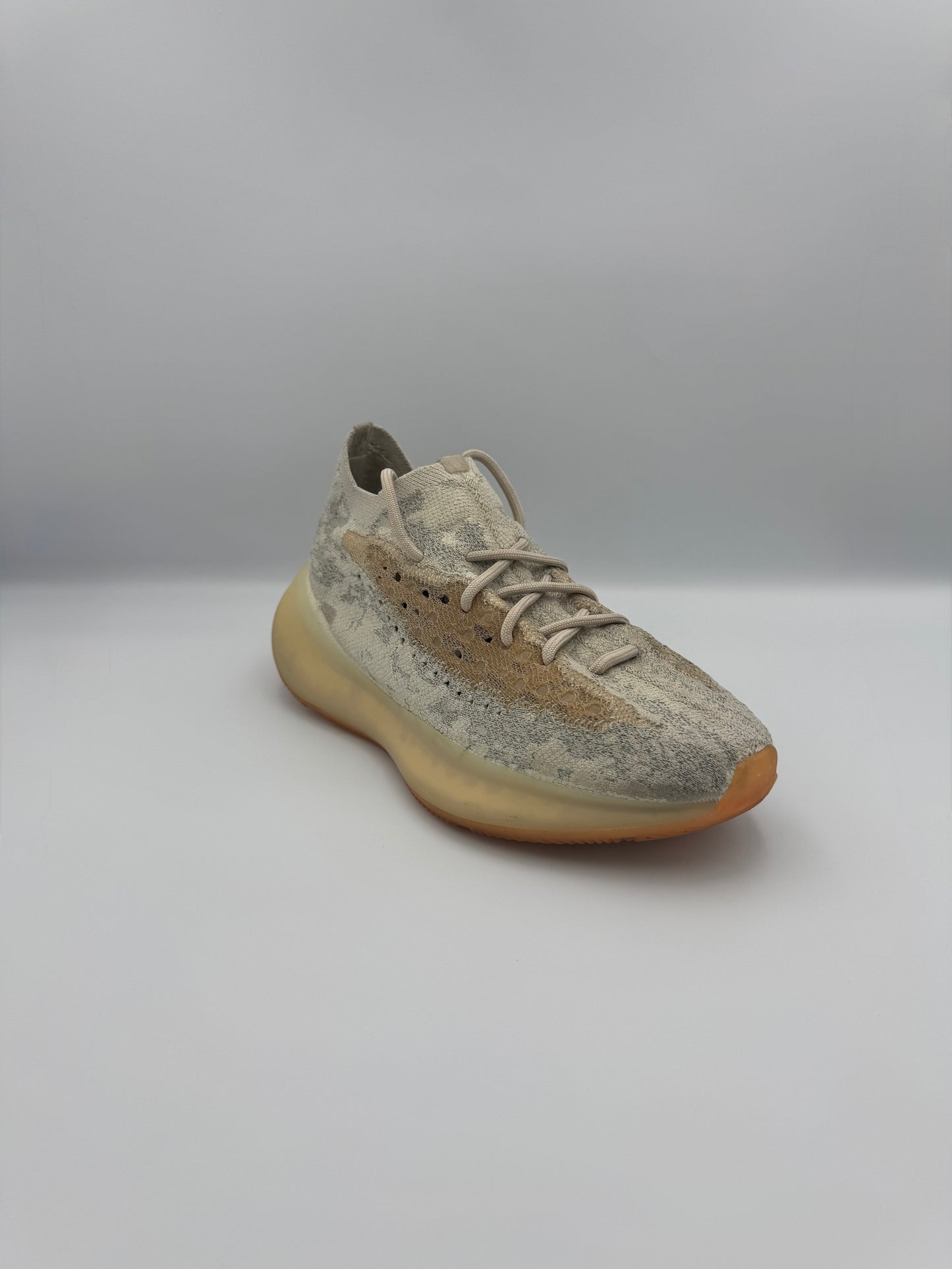 Yeezy Boost Grey Brown Size 41.5