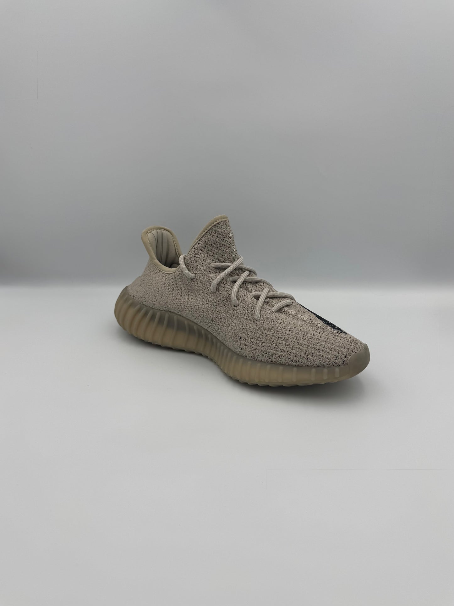 Yeezy Boost Graphite Grey Size 7