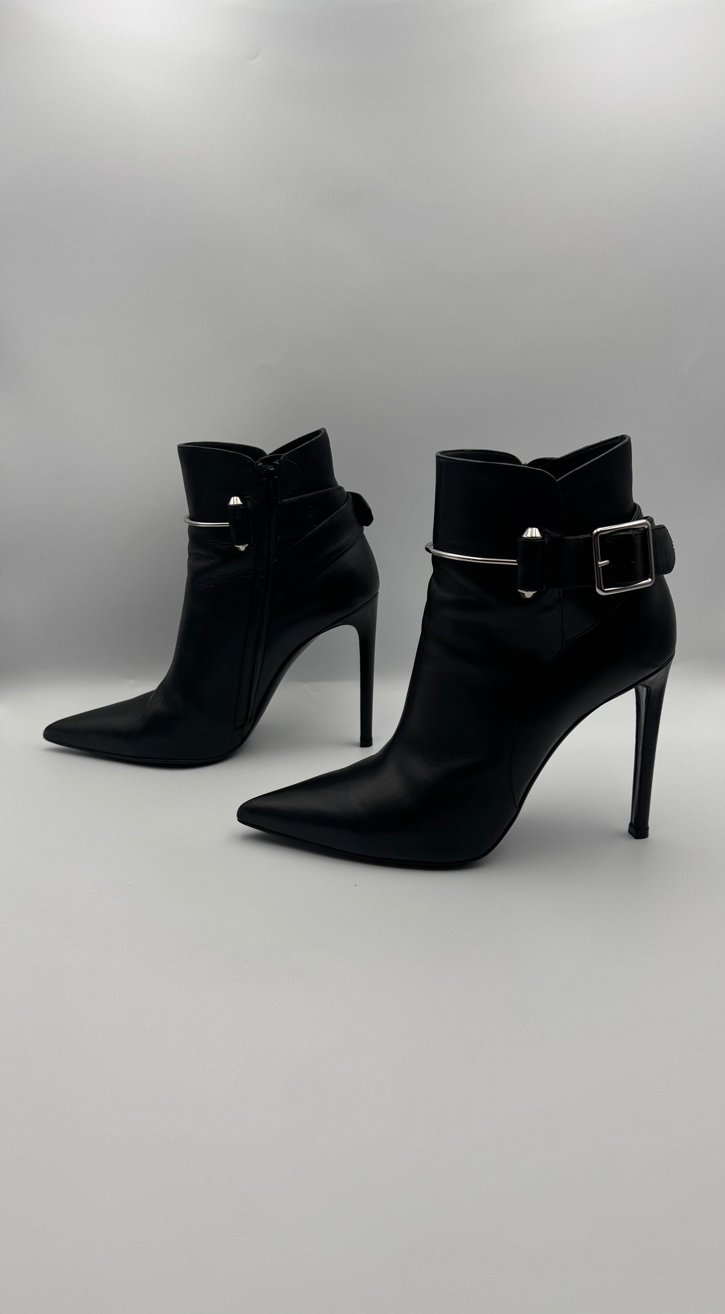 Balenciaga Black Heel Boots Size 39
