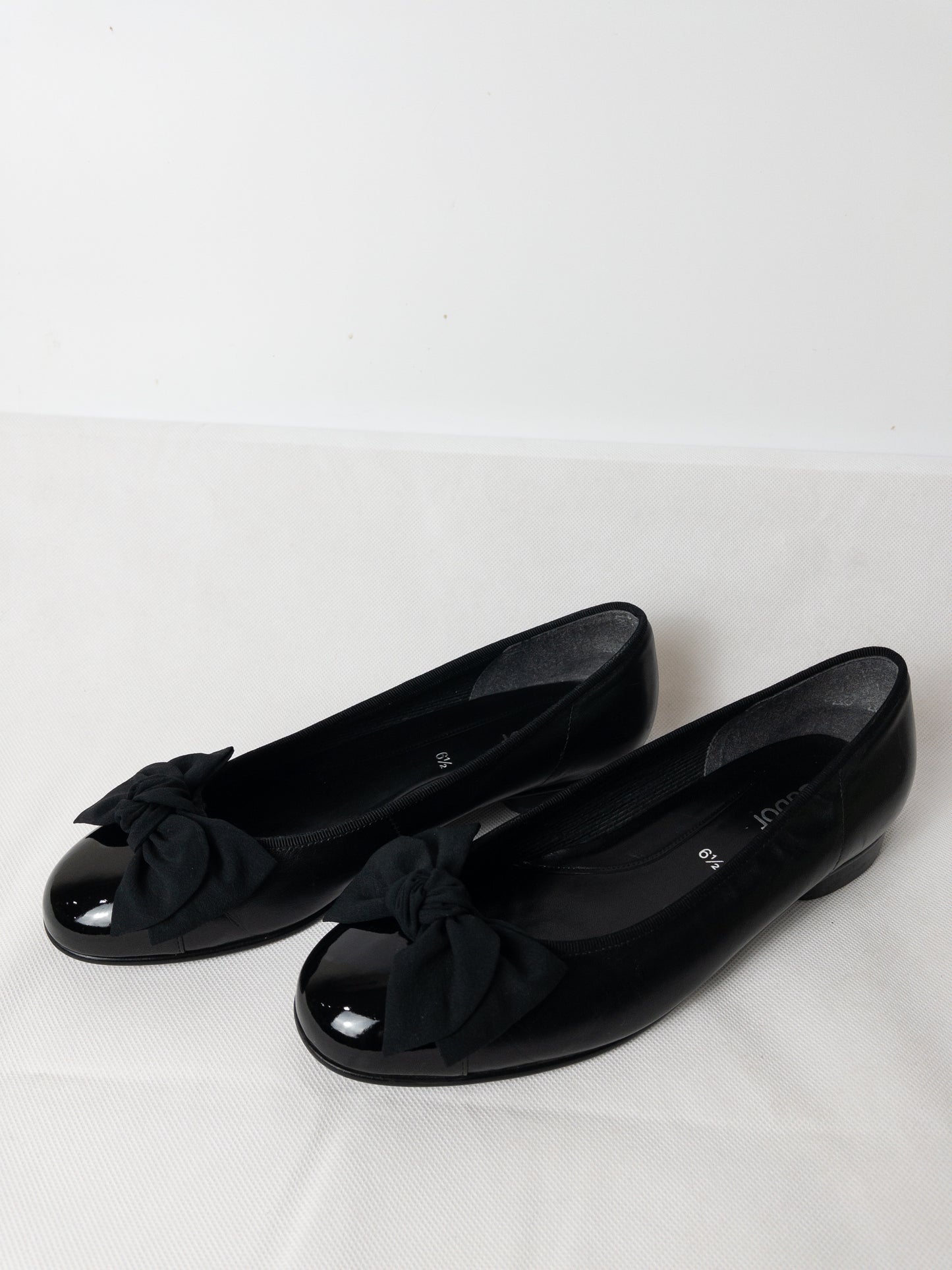 GABOR Black Ballet Flats Size 9