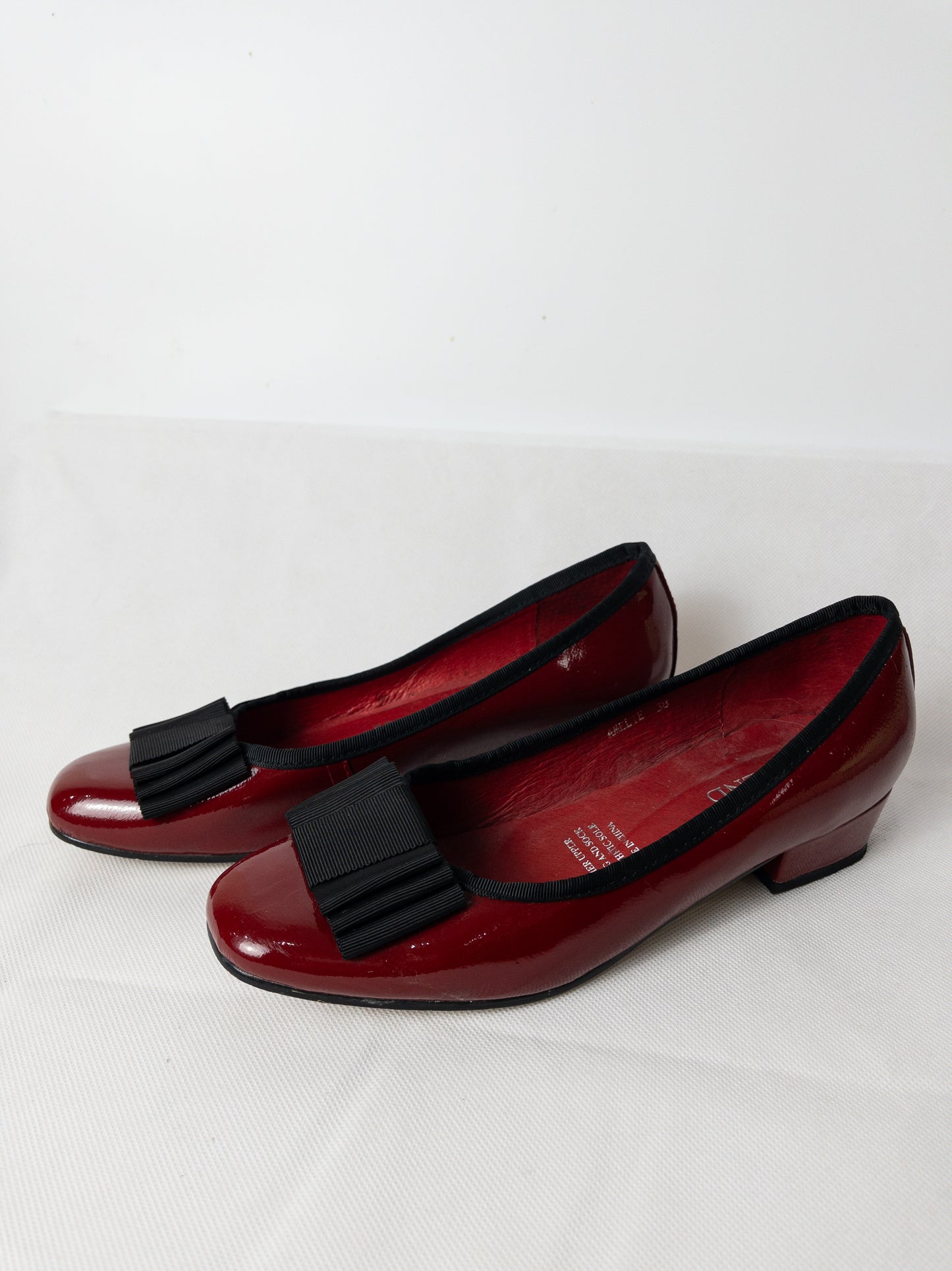 TOP END Red Ballet Flats Size 38