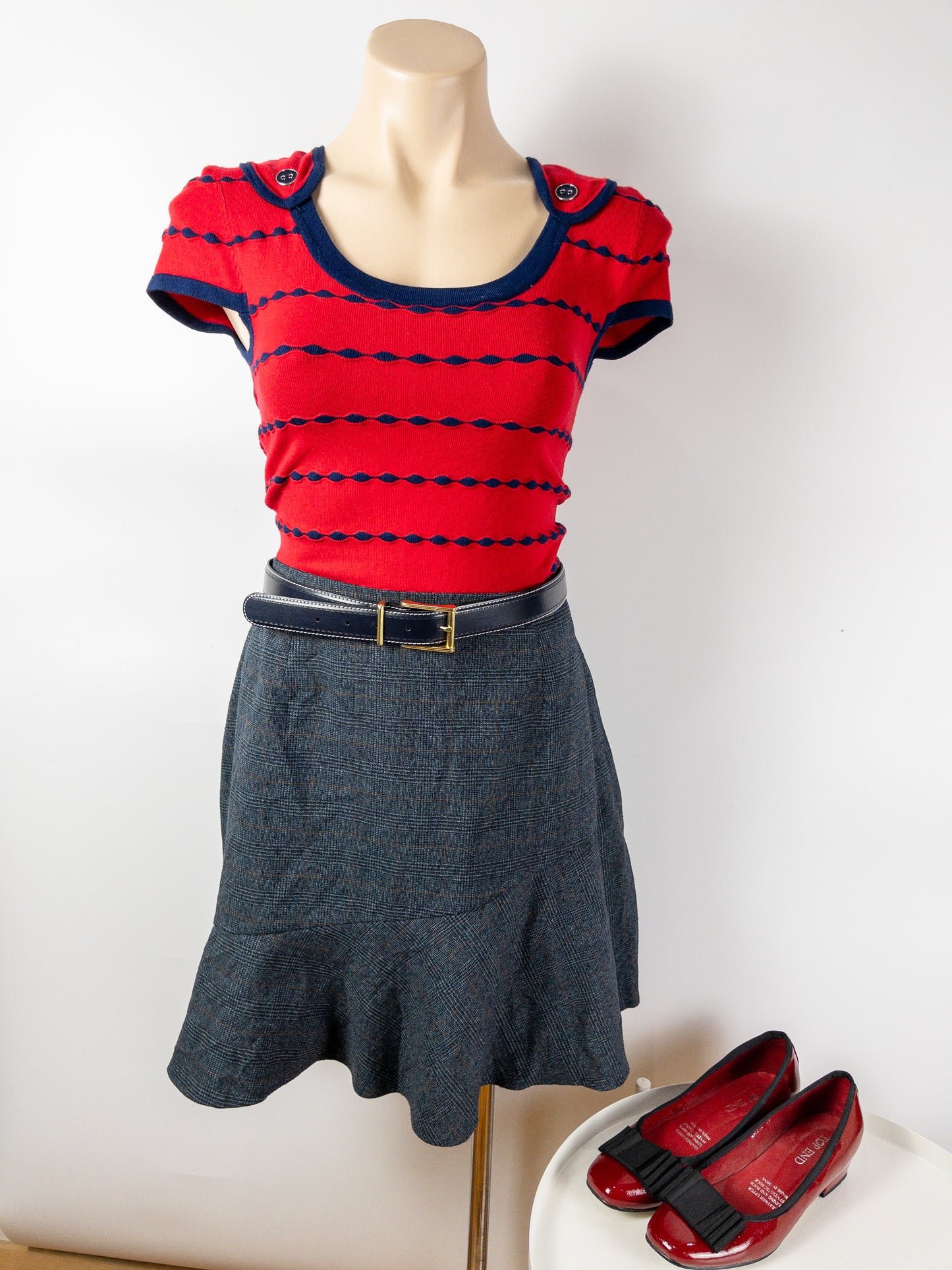REVIEW Red Navy Knit Top XS