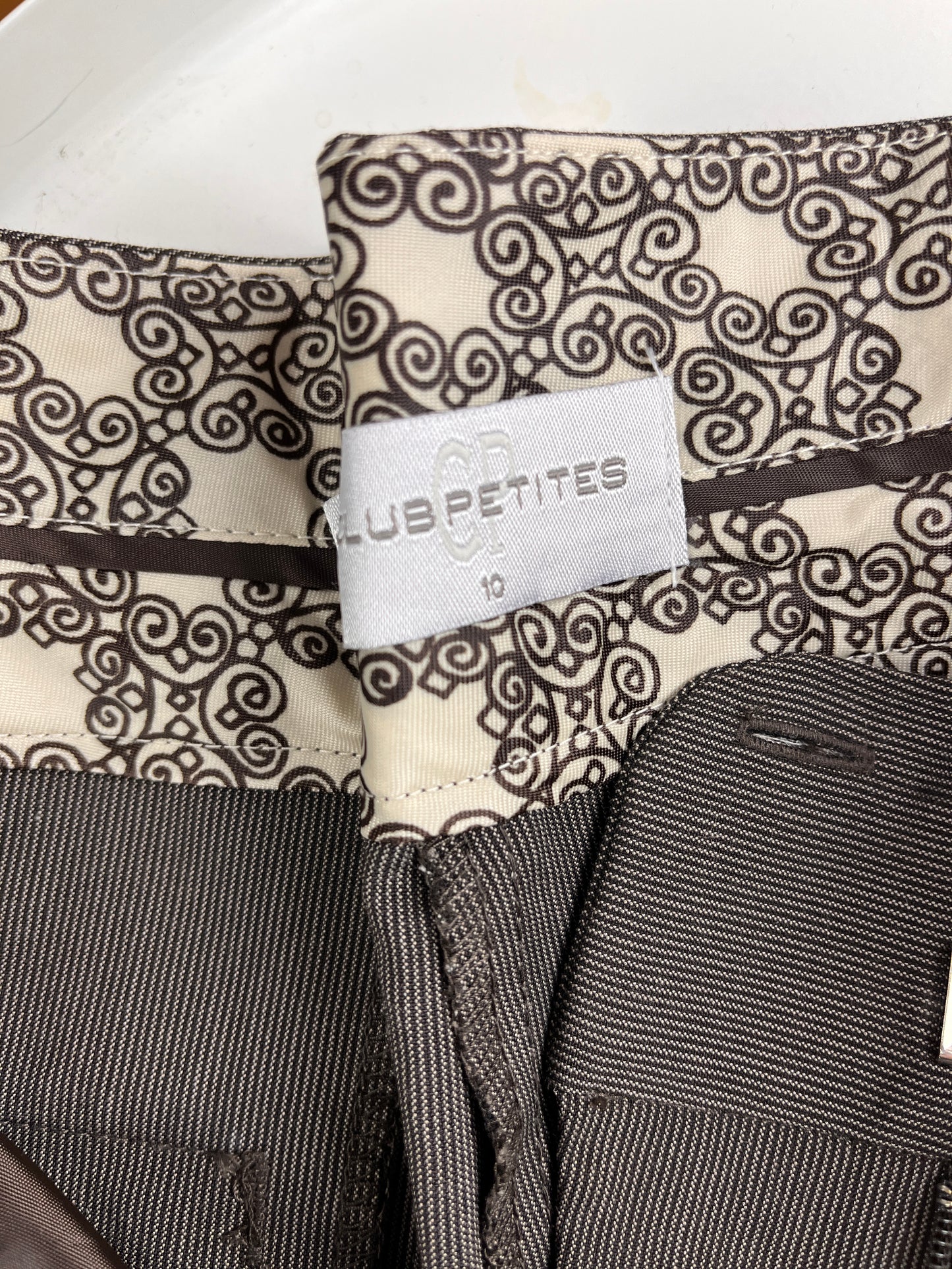 Vintage CLUB PETITES Brown Pinstripe Pants Size 10