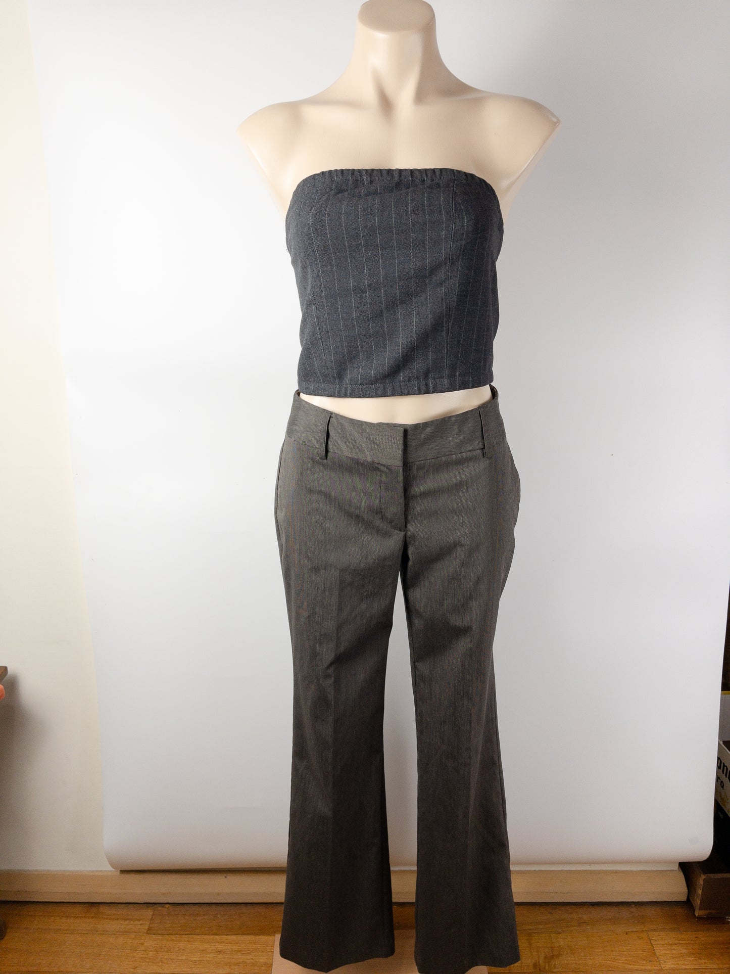 VENDERBYS Grey Bustier Top S