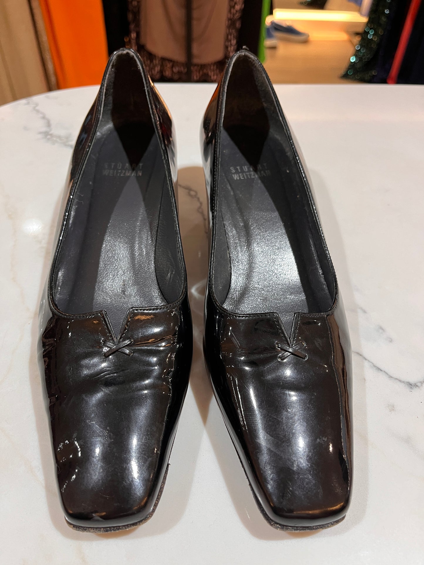 Vintage STUART WEITZMAN Kitten Pumps Size 8