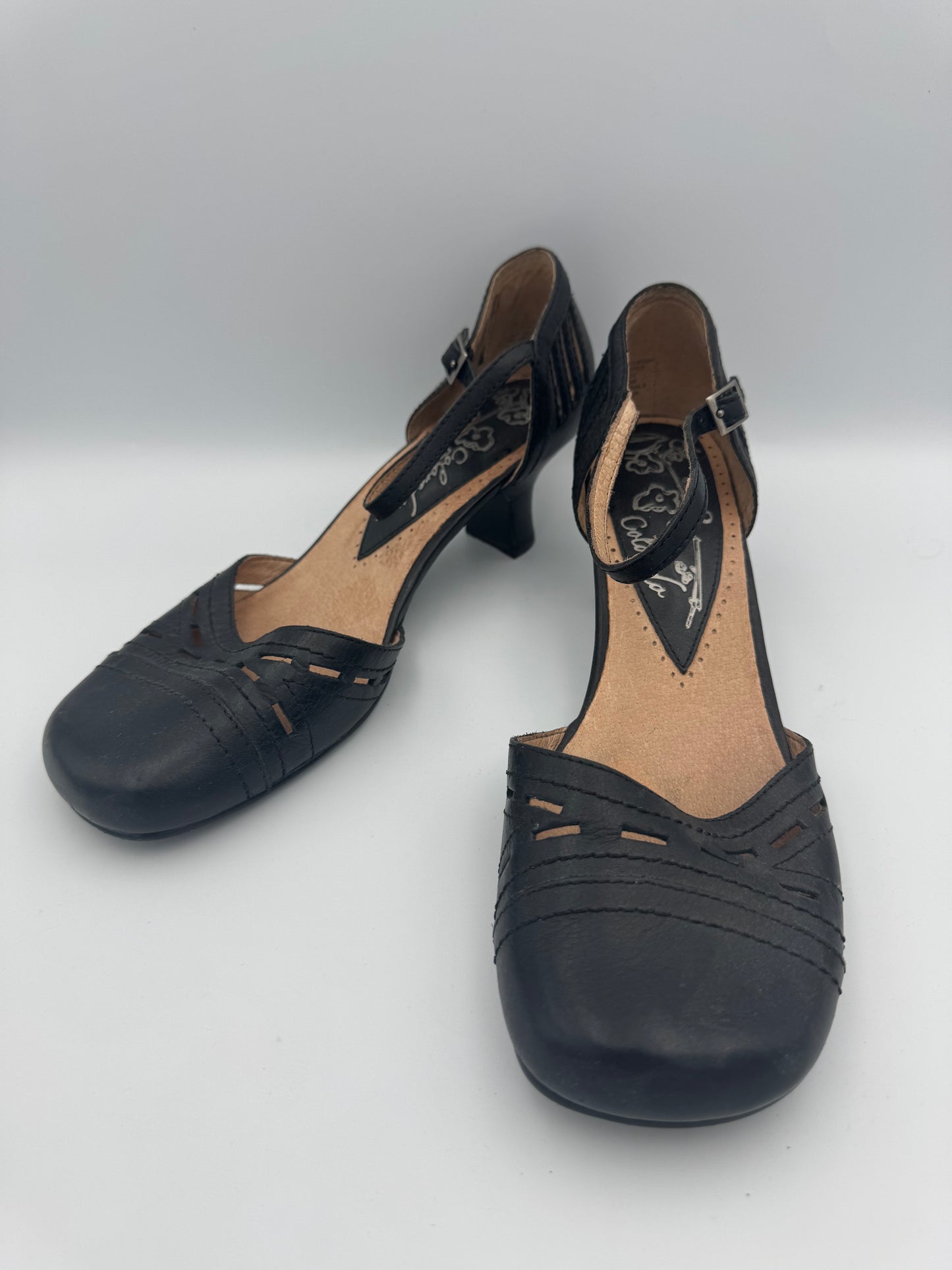 Vintage Colorado Strappy Heels - size 8