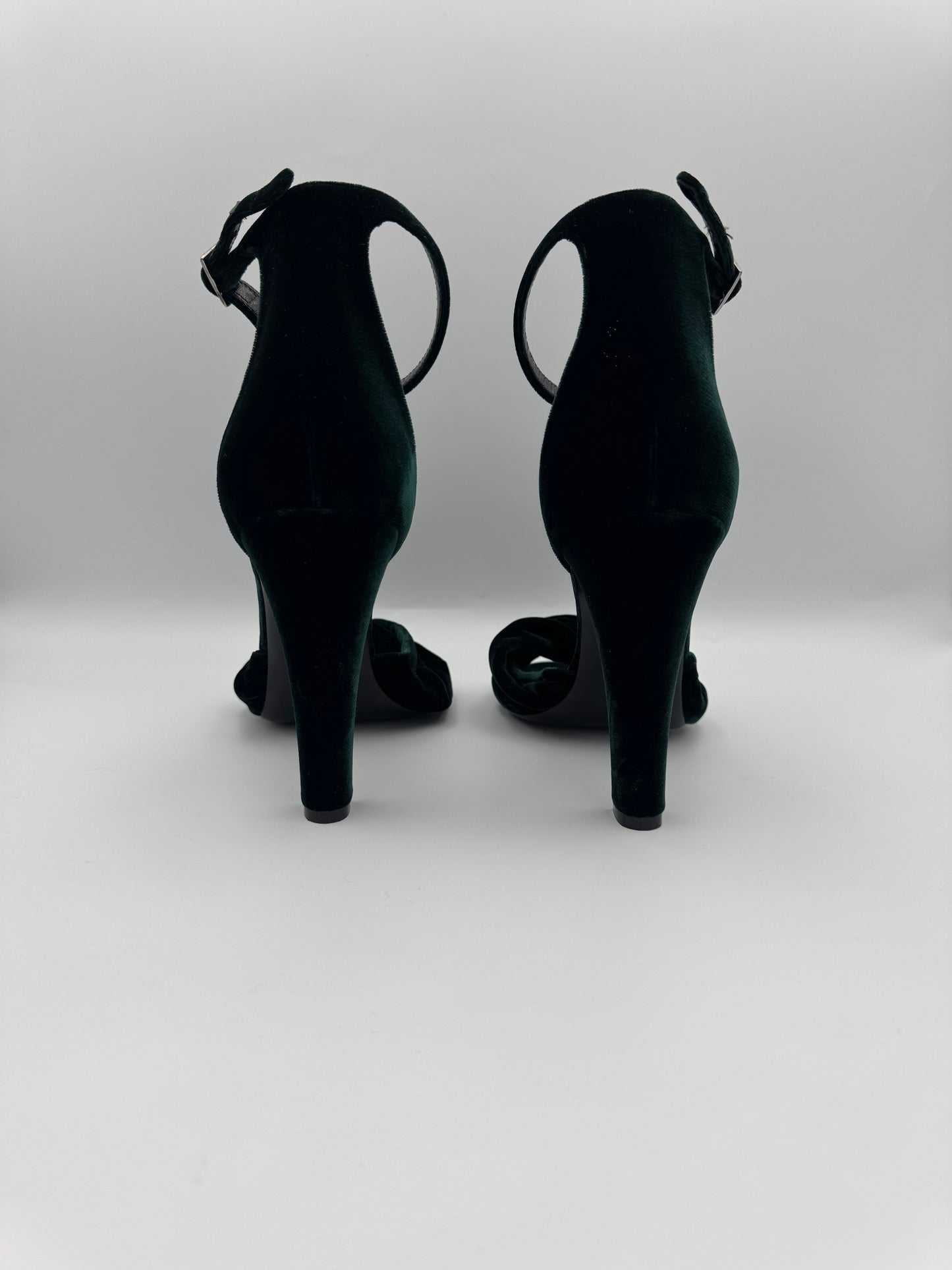 Scanlan Theodore Green Velvet Heels Sz40