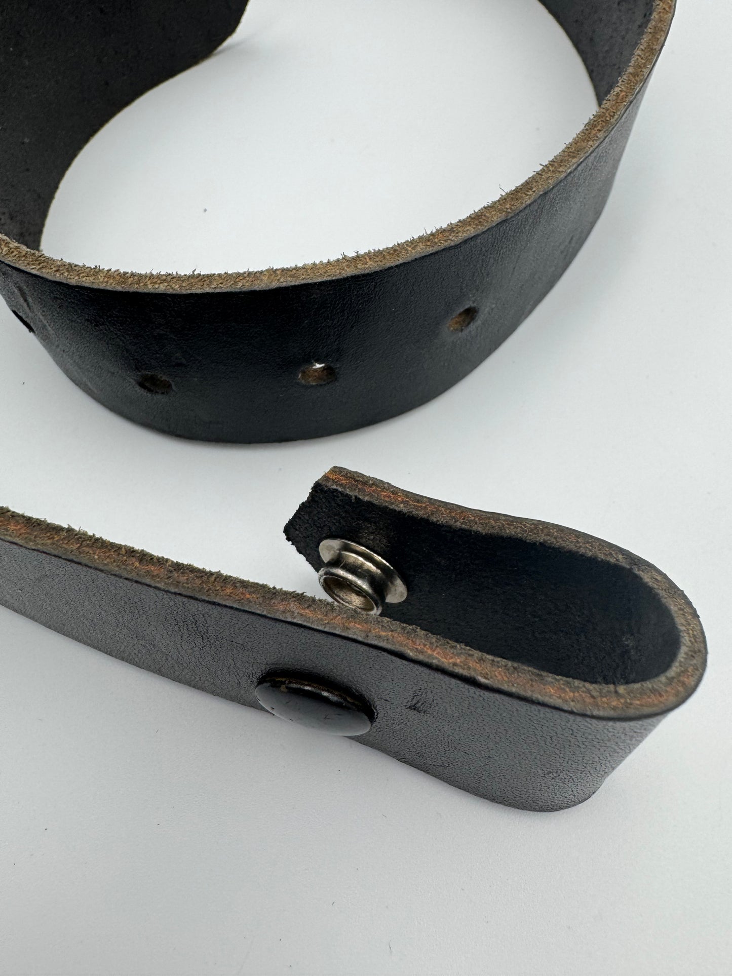 ACME brass buckle leather belt - size S/M