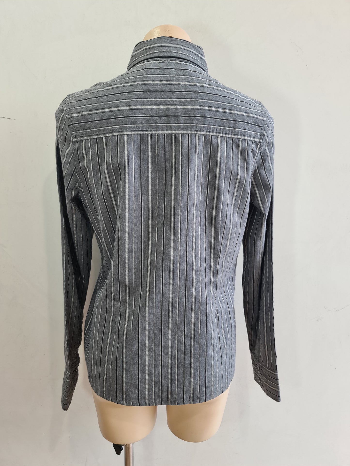 Vintage Grey Stripe Shirt - size M