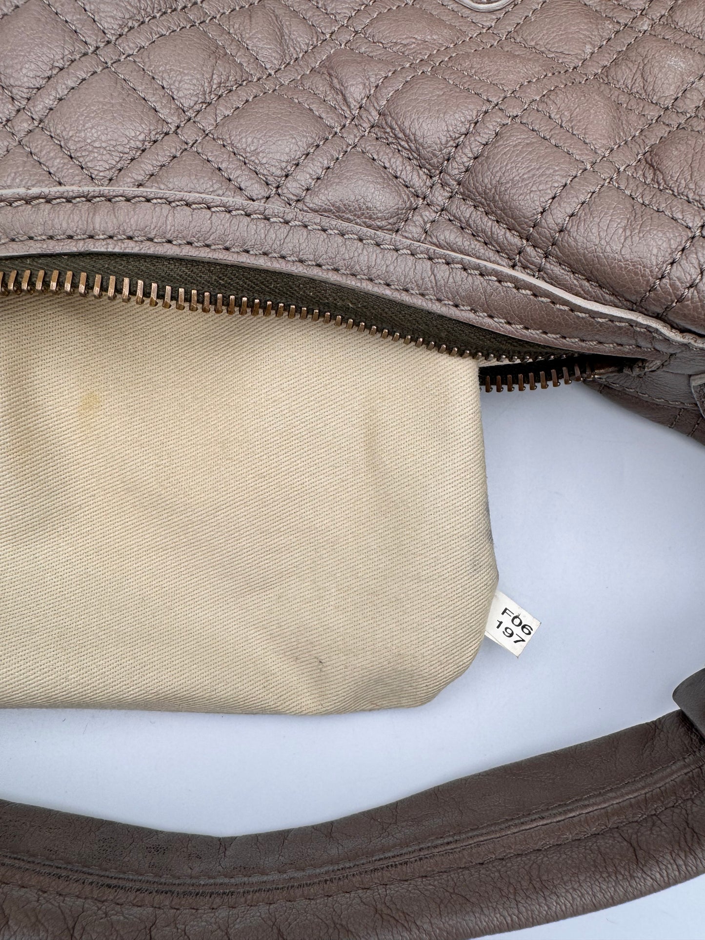 MARC JACOBS Hobo Banana Calf Leather Bag in Mouse