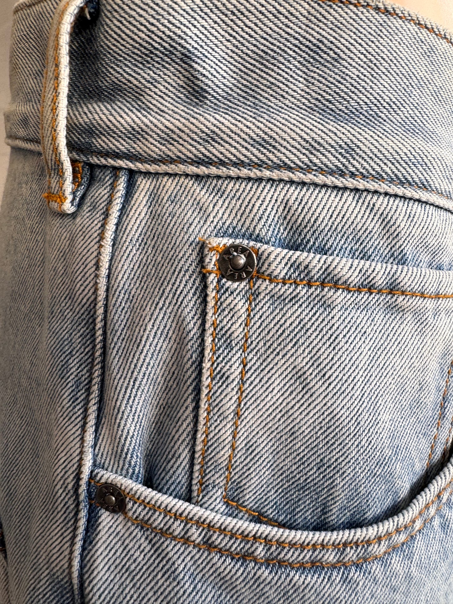 Area Jewelled Riped Jeans - size 29