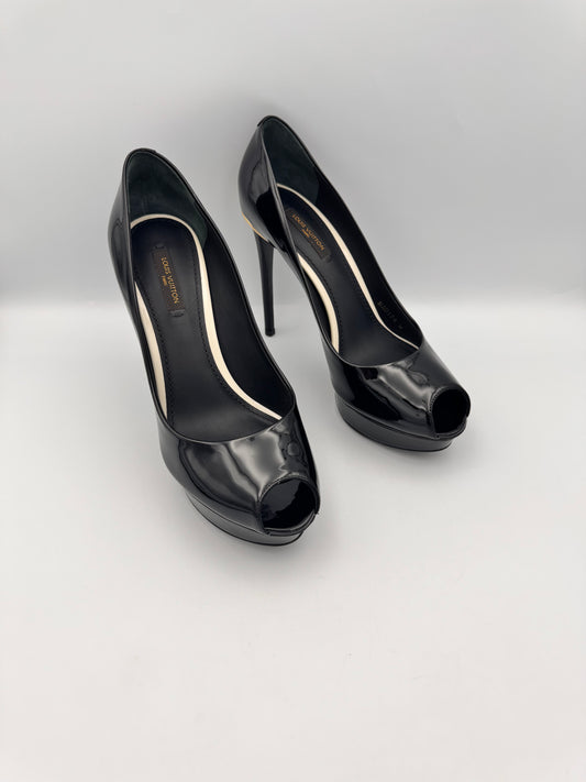 LOUIS VUITTON Black Patent Peeptoe Stilettos size 38