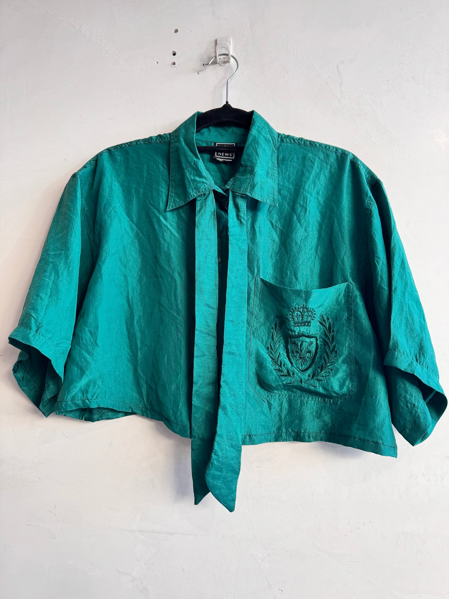 New York News Green Silk cropped Top -size S/M