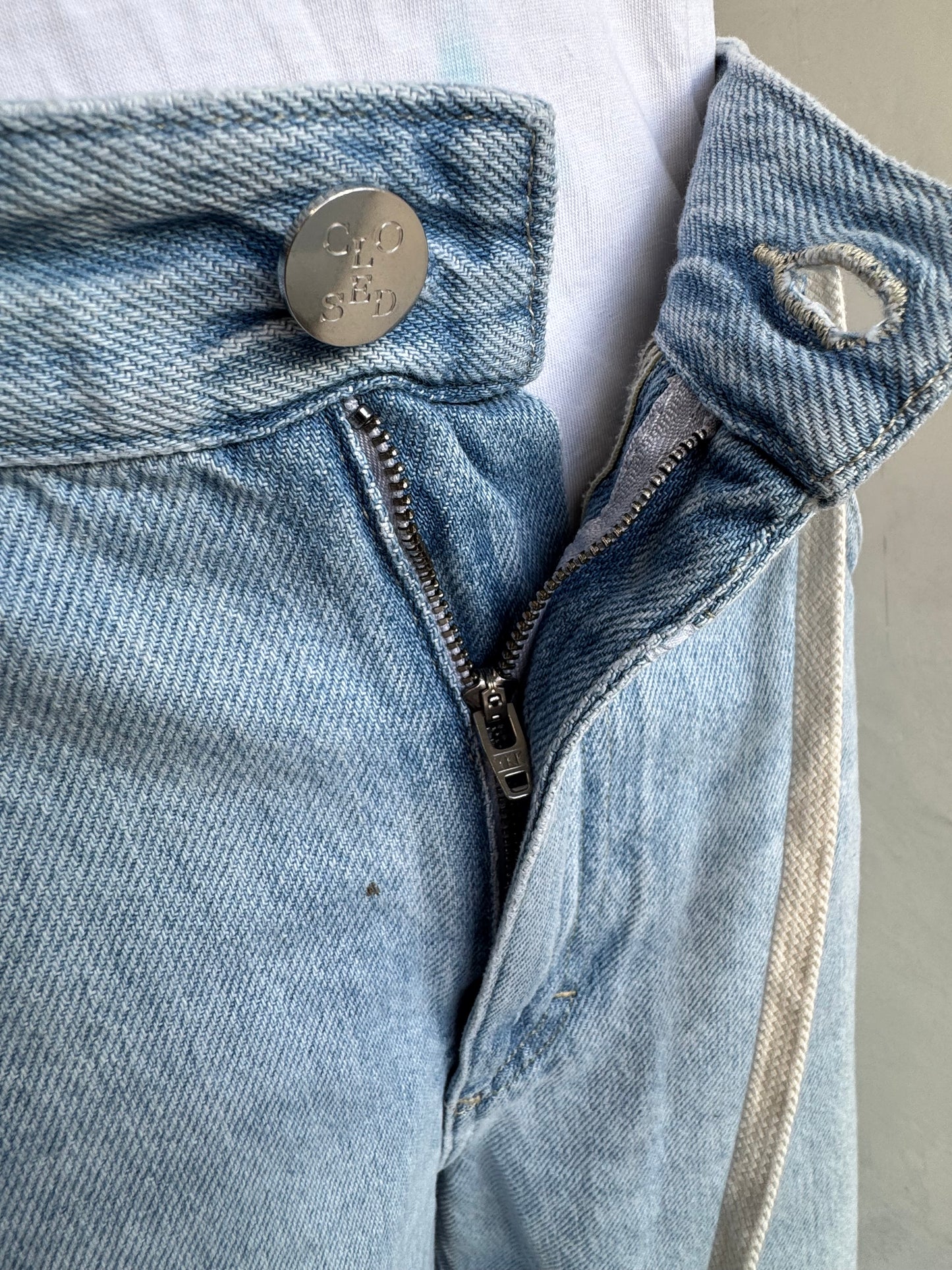 Closed Blue jeans (Shortened) - size 28