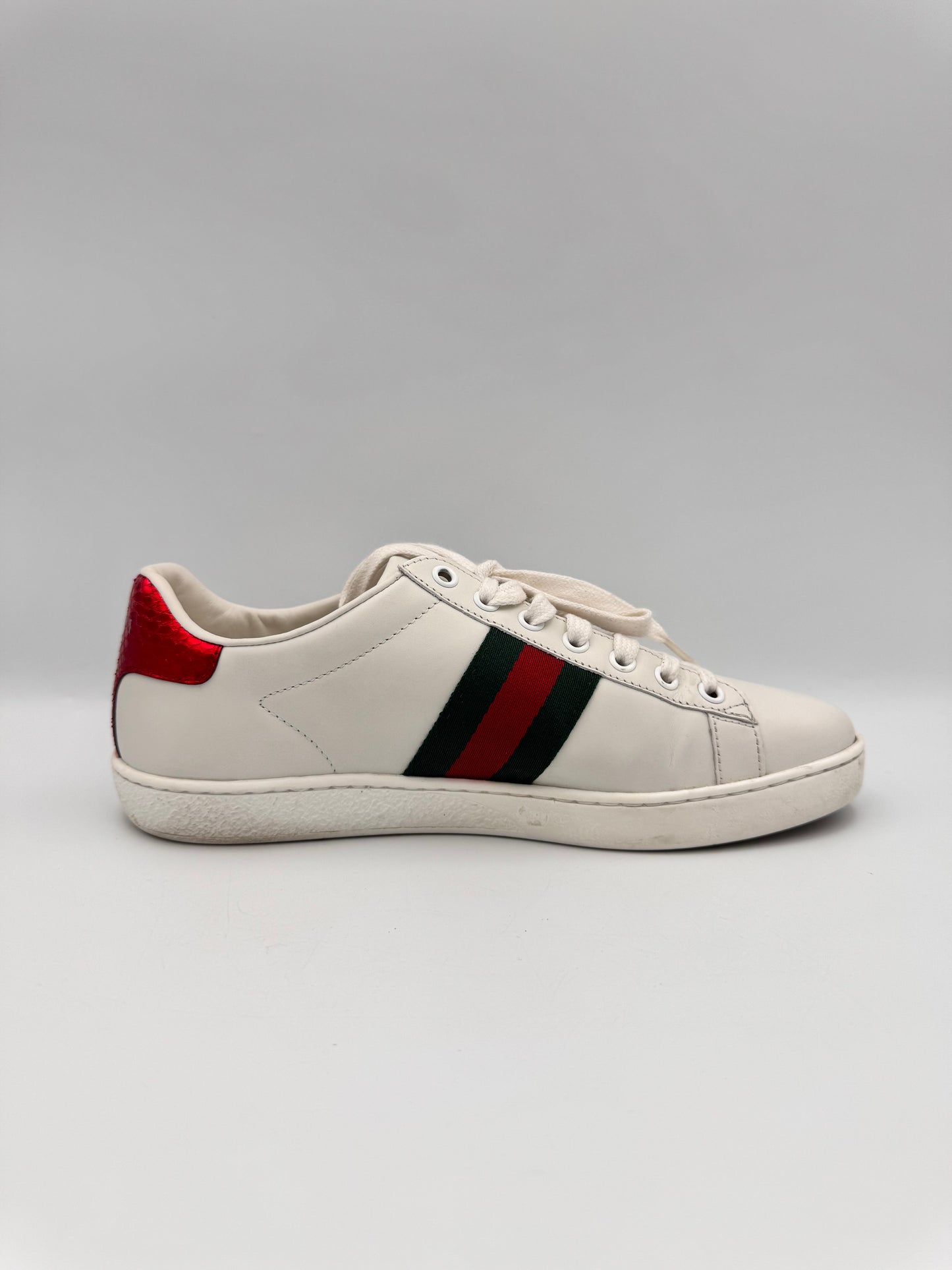GUCCI Ace Trainer White Size 38 comes with Full Set