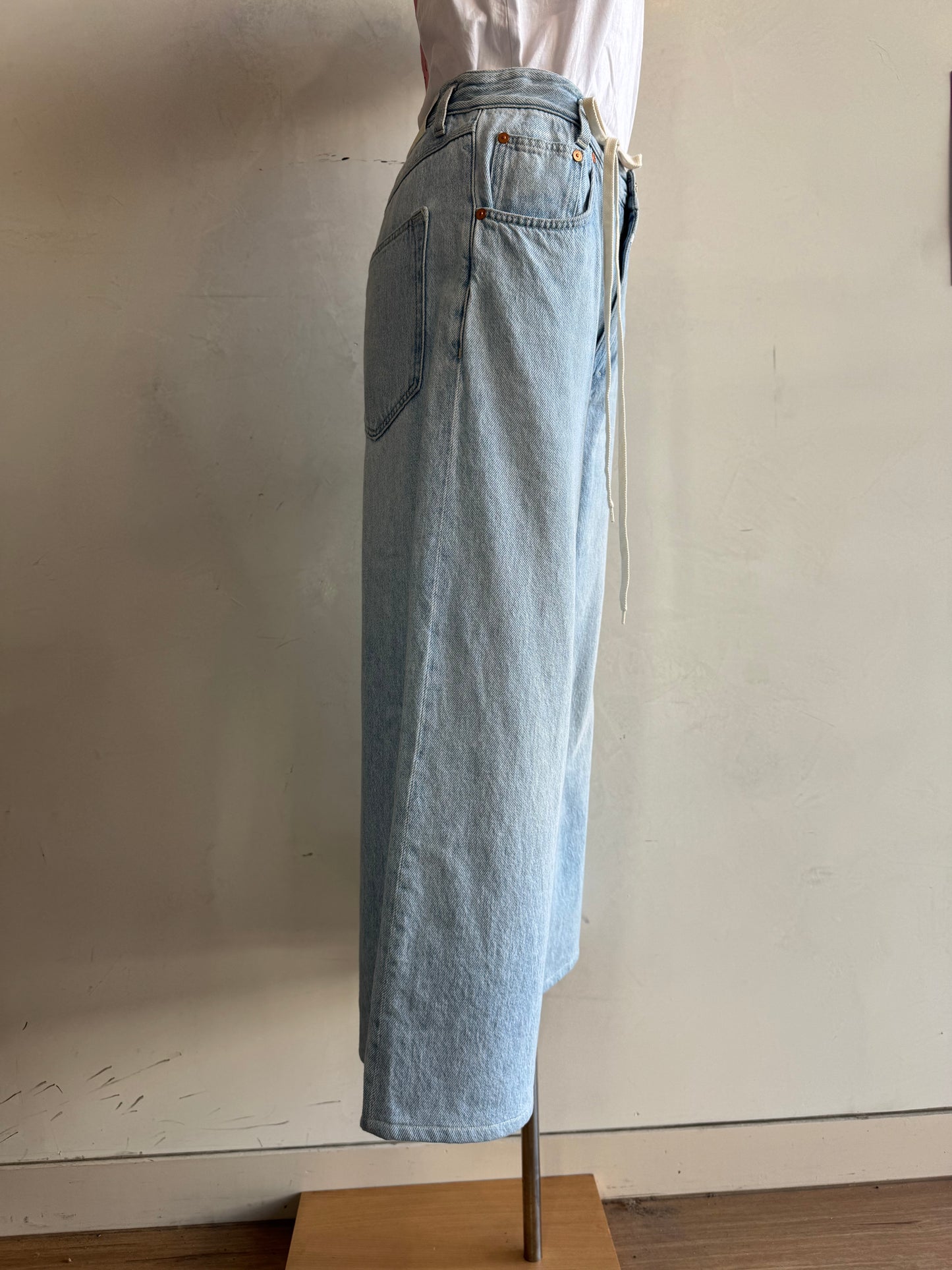 Closed Blue jeans (Shortened) - size 28