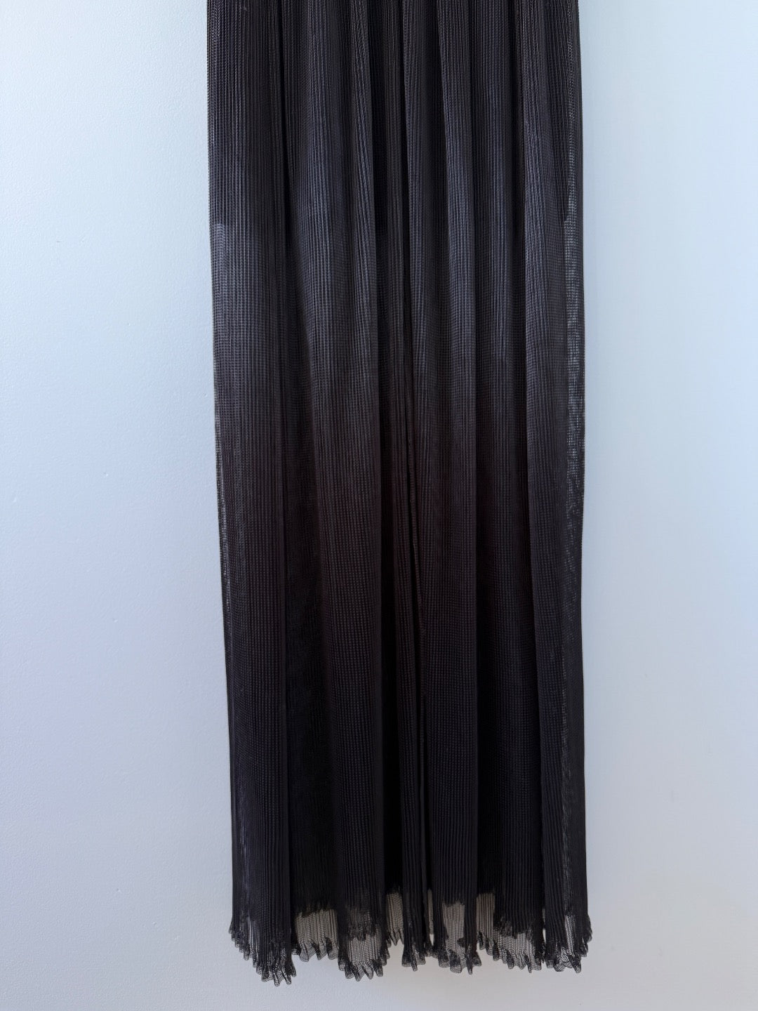 Scanlan Theodore Black Black Deep V-Neck Pleated Maxi Dress Size 10