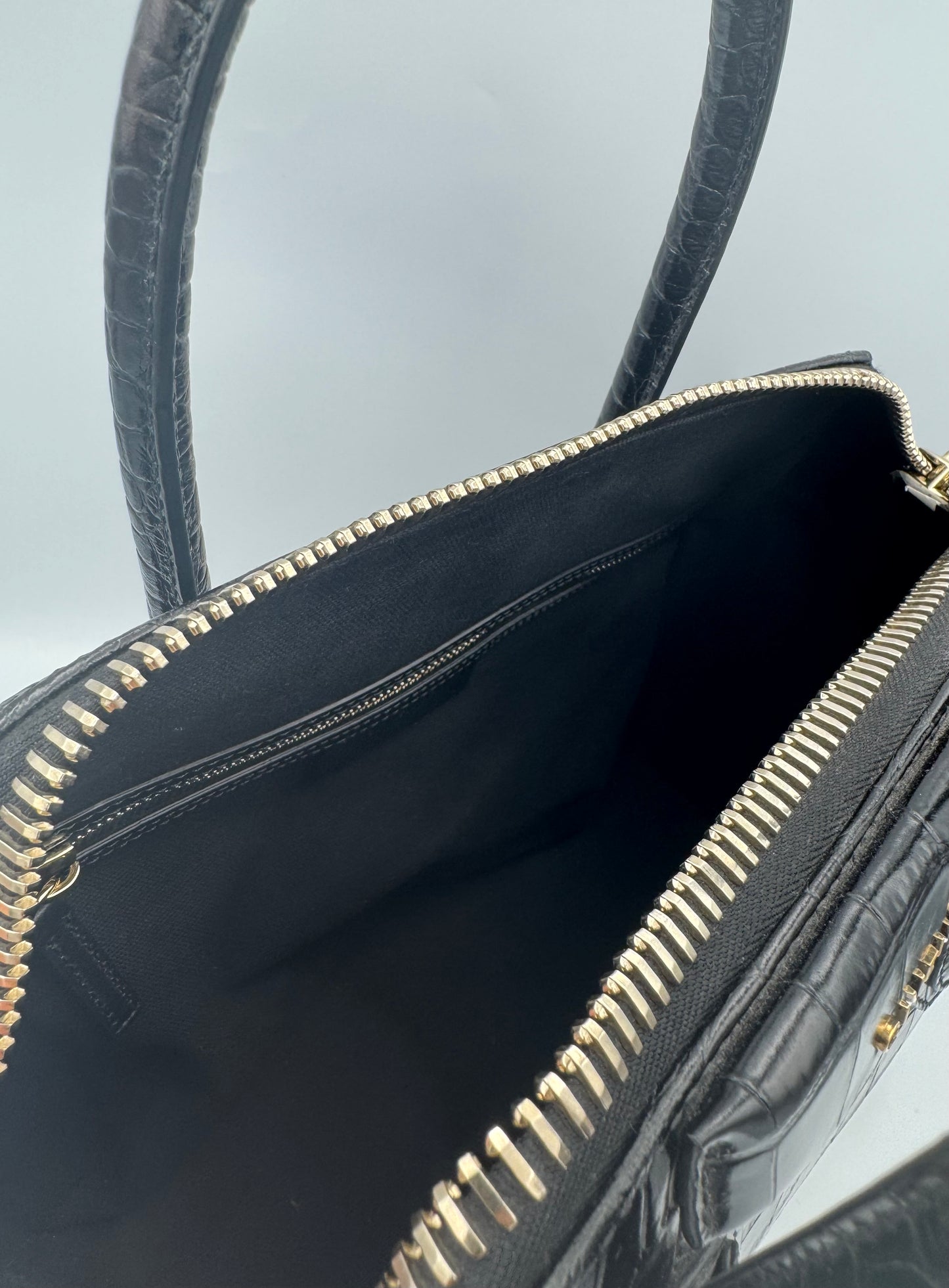 GIVENCHY ANTIGONA Bag Size Small