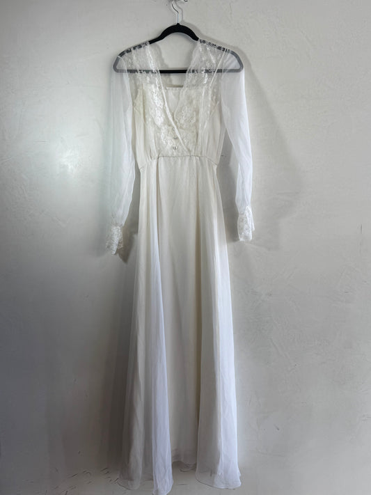 Vintage Dress Circle white wedding gown - size xs